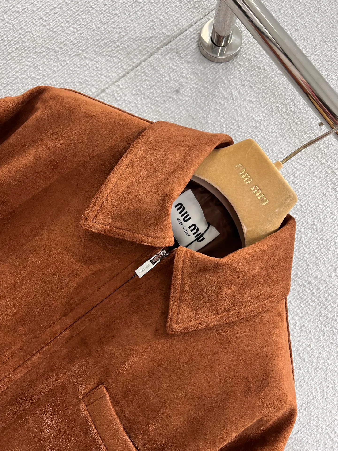 Куртки И Пуховики Женские Miu Miu 1816205