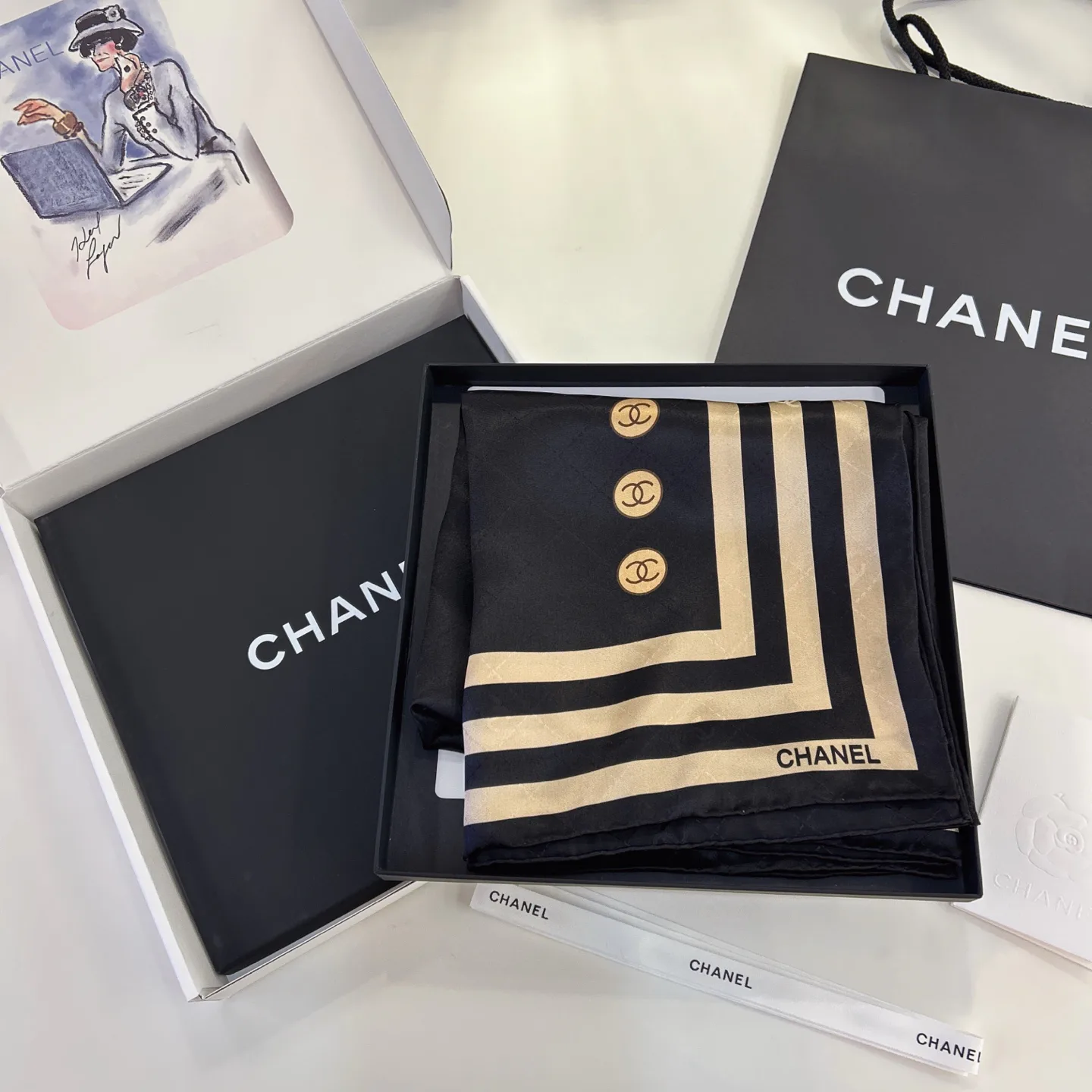 Платки Chanel 14327460
