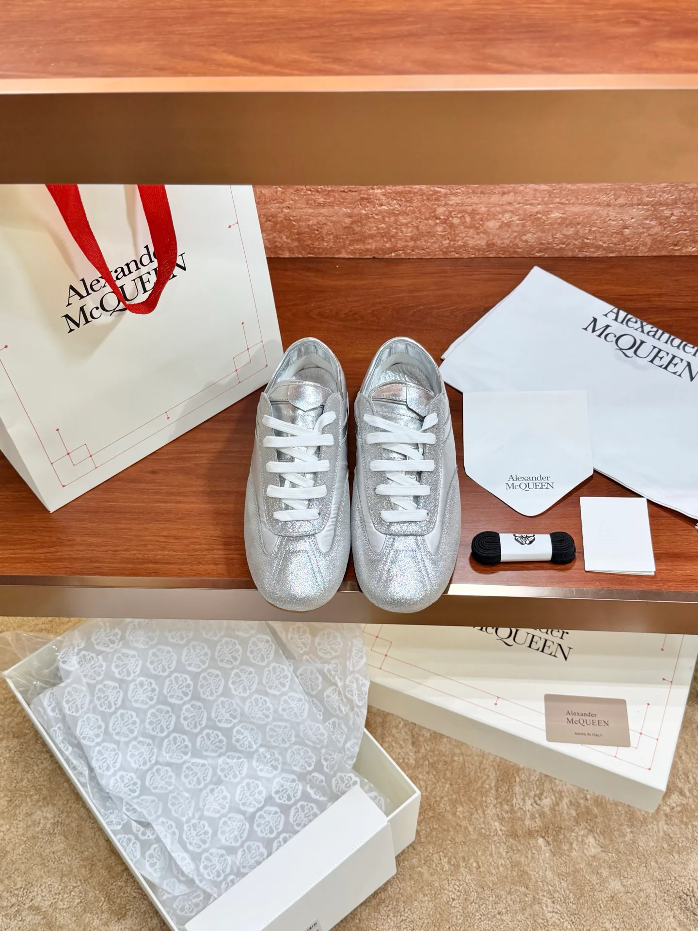 Кроссовки Женские Alexander Mcqueen 14182699