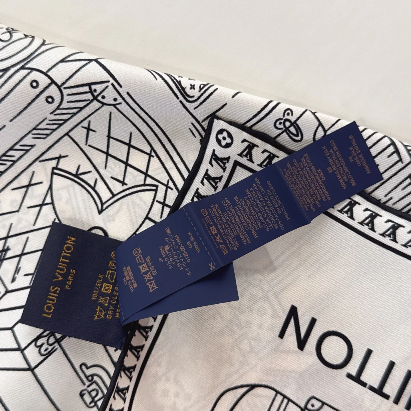 Платки Louis Vuitton 17257474