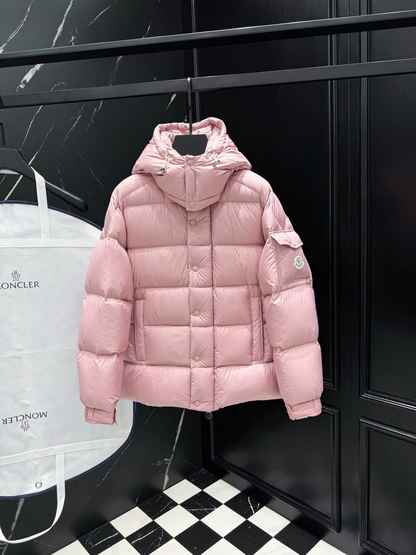 Куртки И Пуховики Женские Moncler 18035671