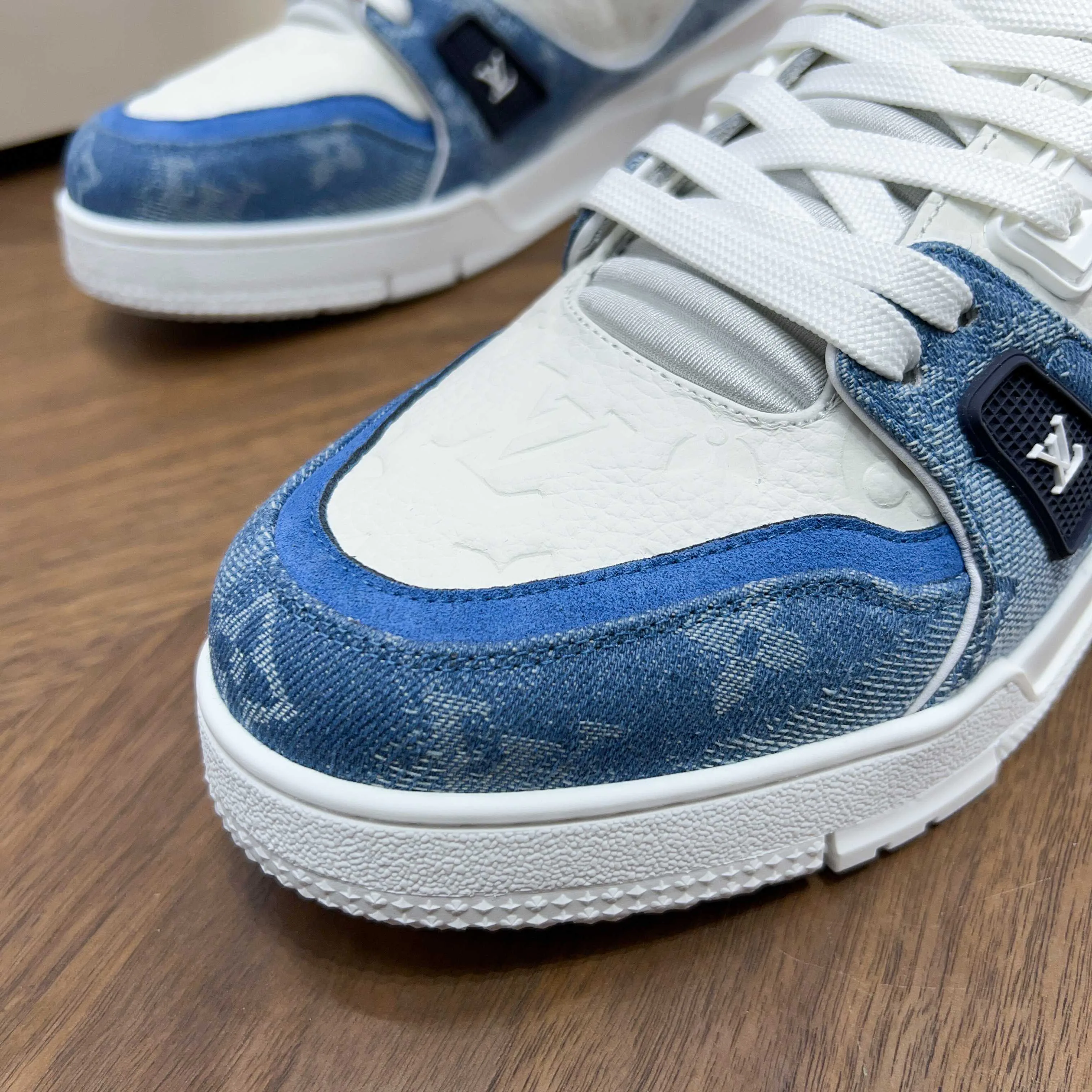 Кроссовки Мужские Louis Vuitton 1319041