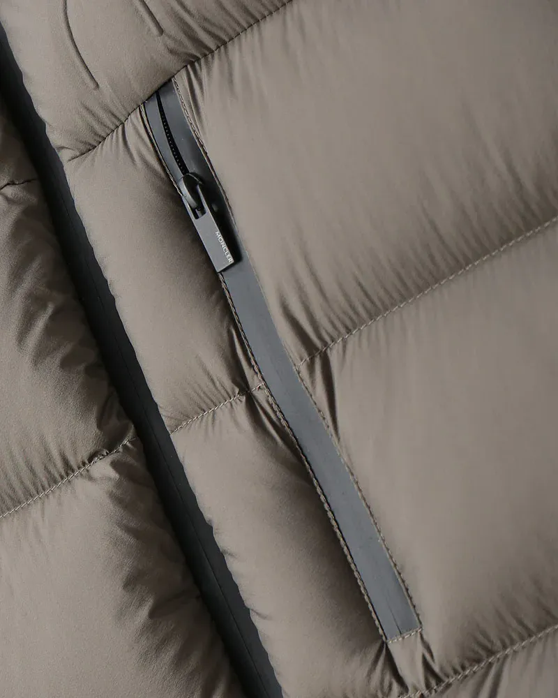Жилеты Мужские Moncler 5076194