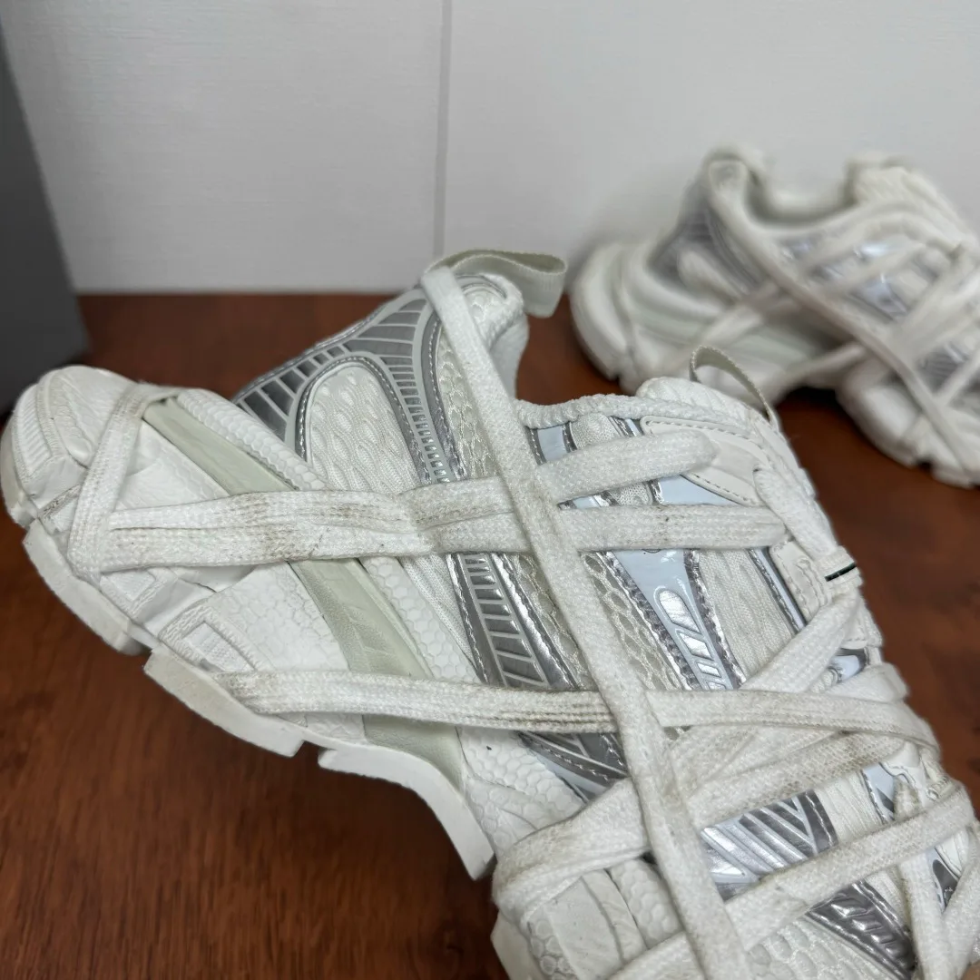 Кроссовки Женские Balenciaga 13216464