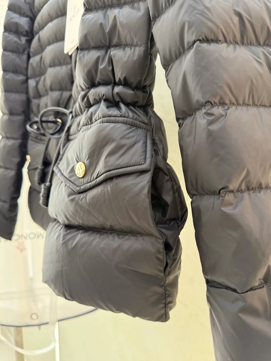 Куртки И Пуховики Женские Moncler 18043551
