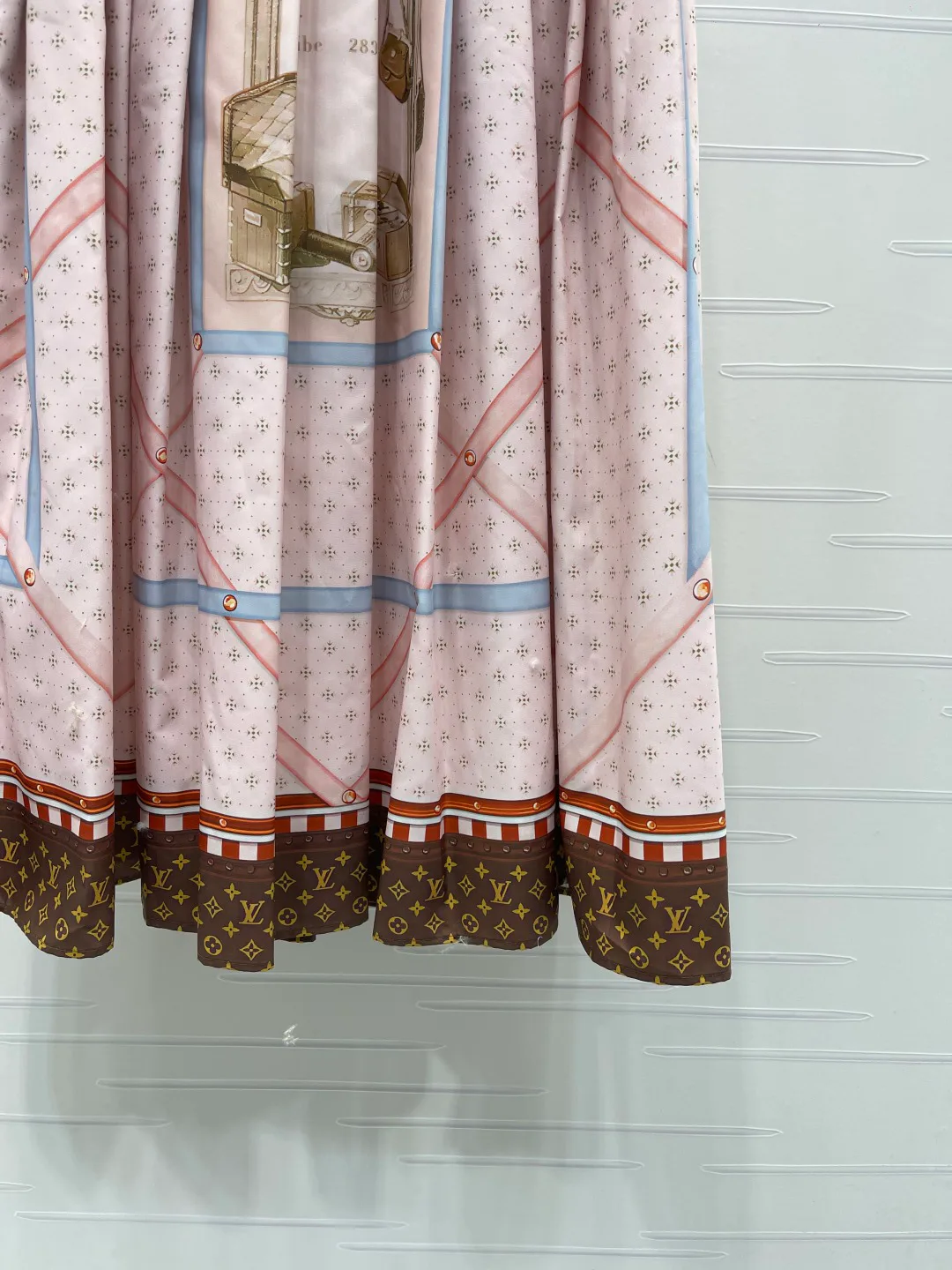 Юбки Женские Louis Vuitton 11679320