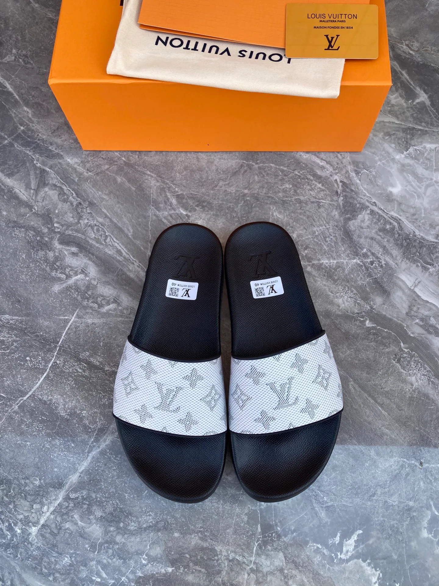 Шлепанцы Женские Louis Vuitton 5879851