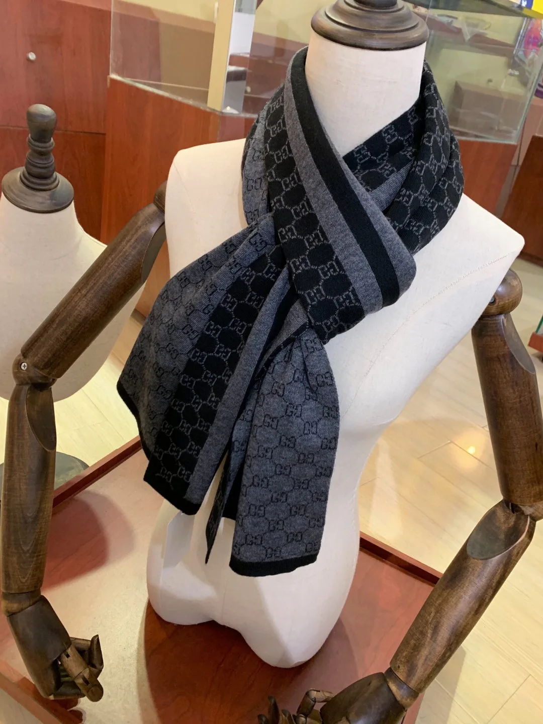 Шарфы Gucci 56810