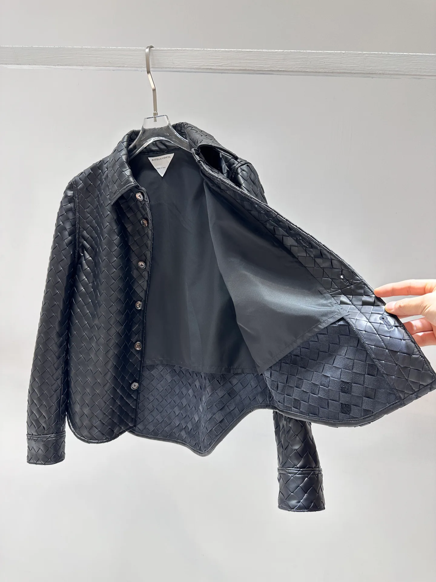 Кожаные Куртки И Дублёнки Женские Bottega Veneta 11759399