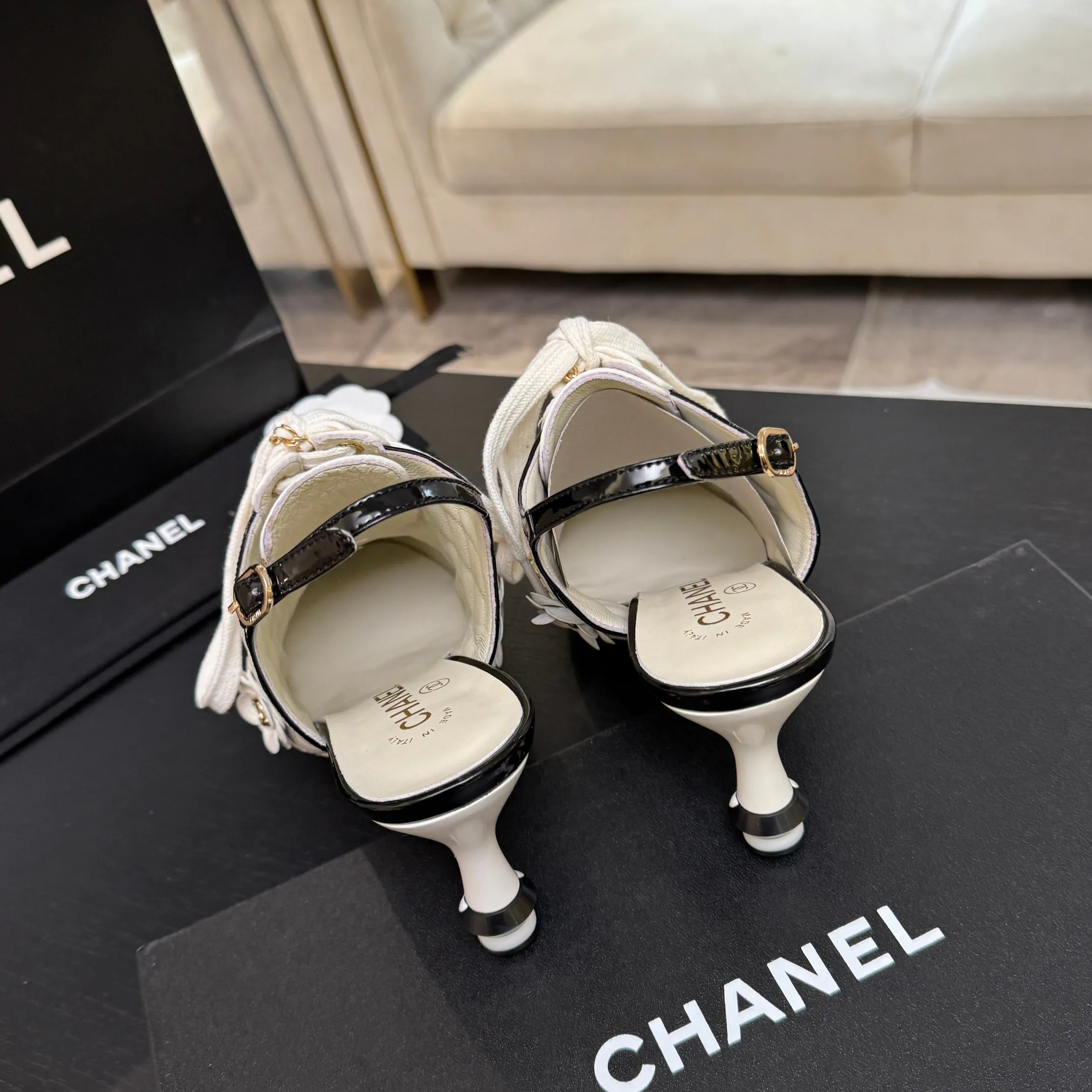 Туфли Женские Chanel 18891563