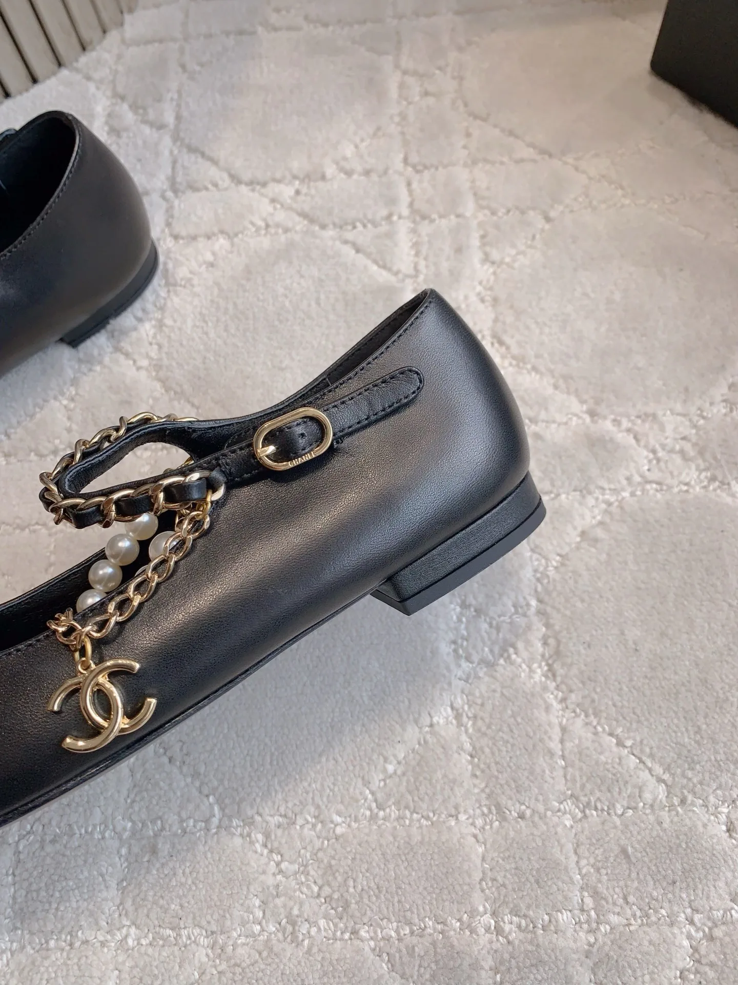 Туфли Женские Chanel 18477665