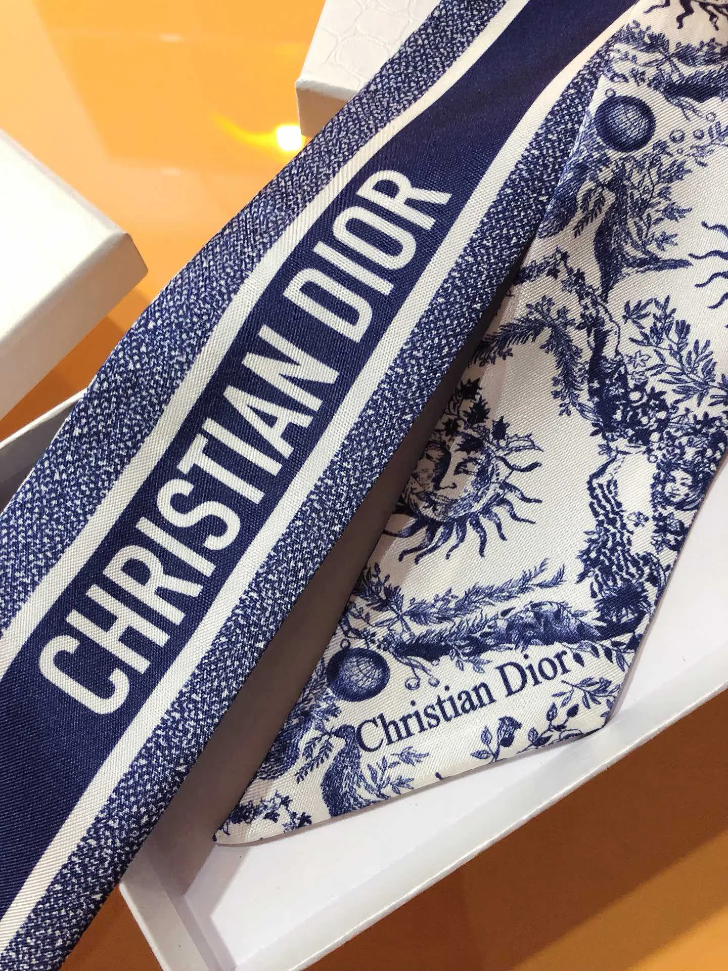 Платки Christian Dior 12918576