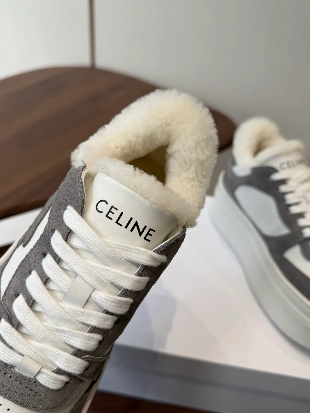 Кроссовки Женские Celine 18670159