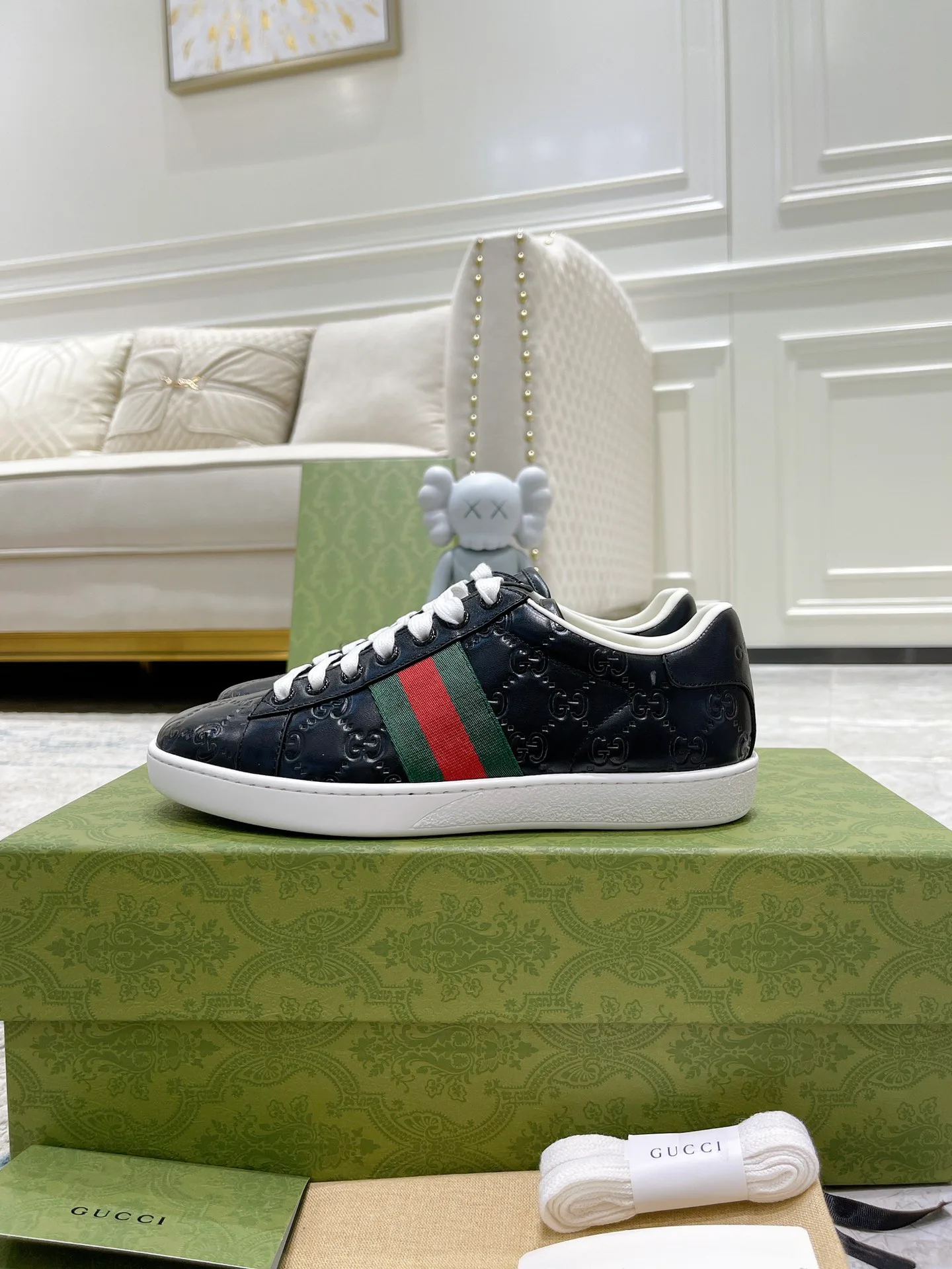 Кроссовки Женские Gucci 17620453
