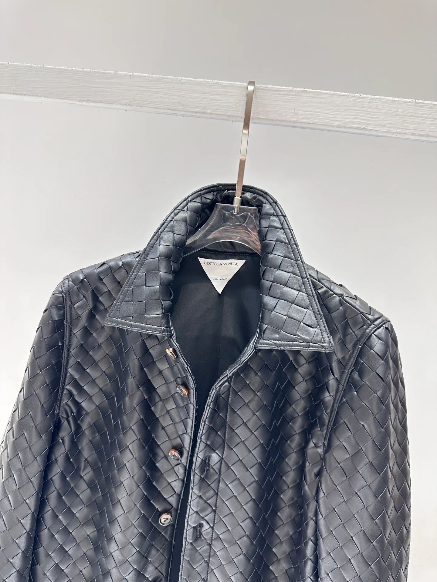 Кожаные Куртки И Дублёнки Женские Bottega Veneta 11759399