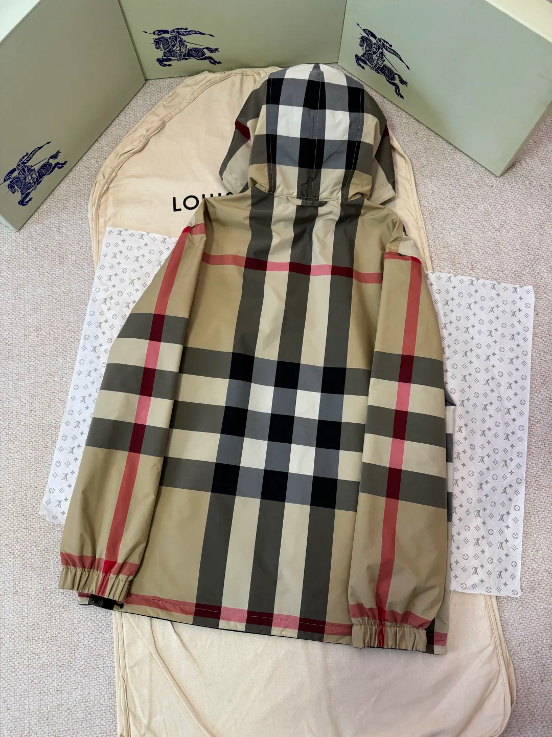 Куртки И Пуховики Мужские Burberry 11245908