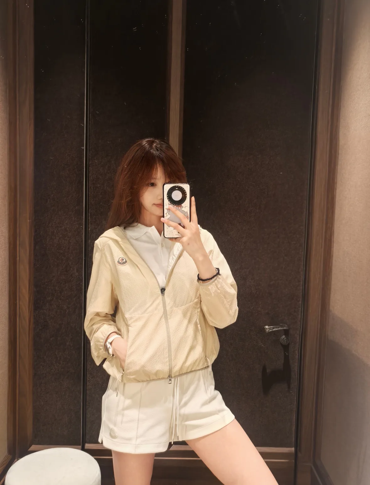 Куртки И Пуховики Женские Moncler 17567580