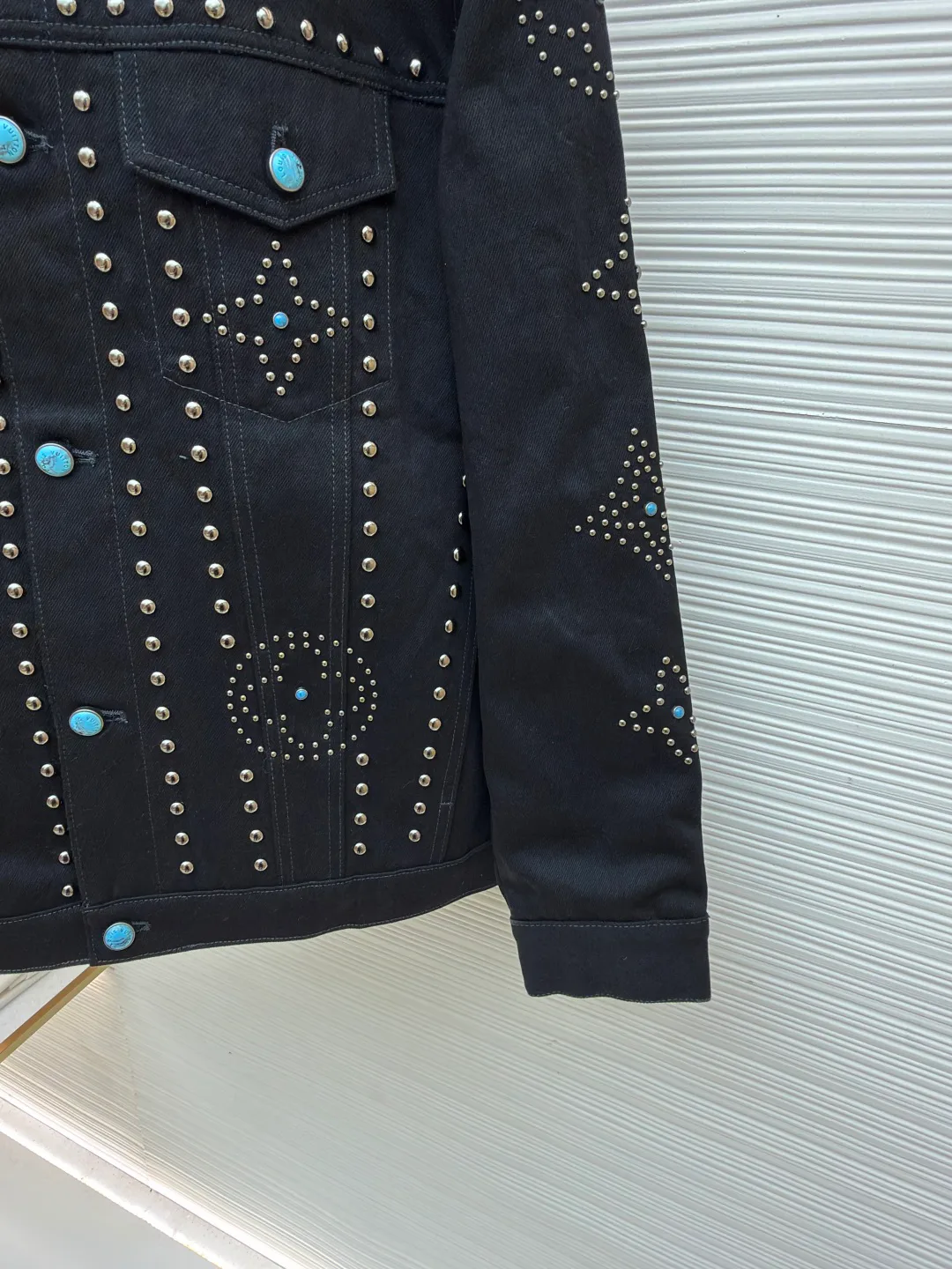 Куртки И Пуховики Мужские Louis Vuitton 9033827