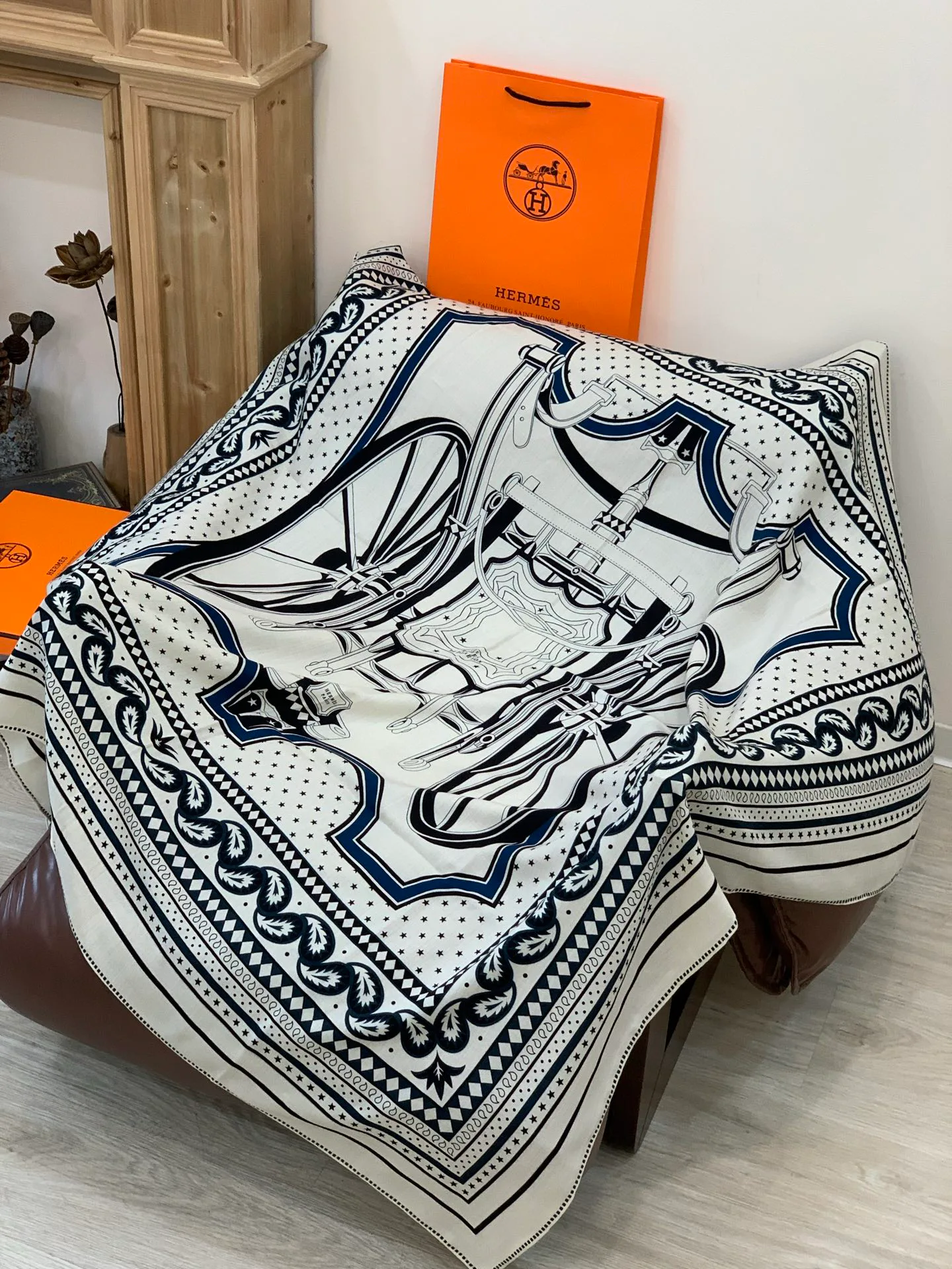 Платки Hermes 318438