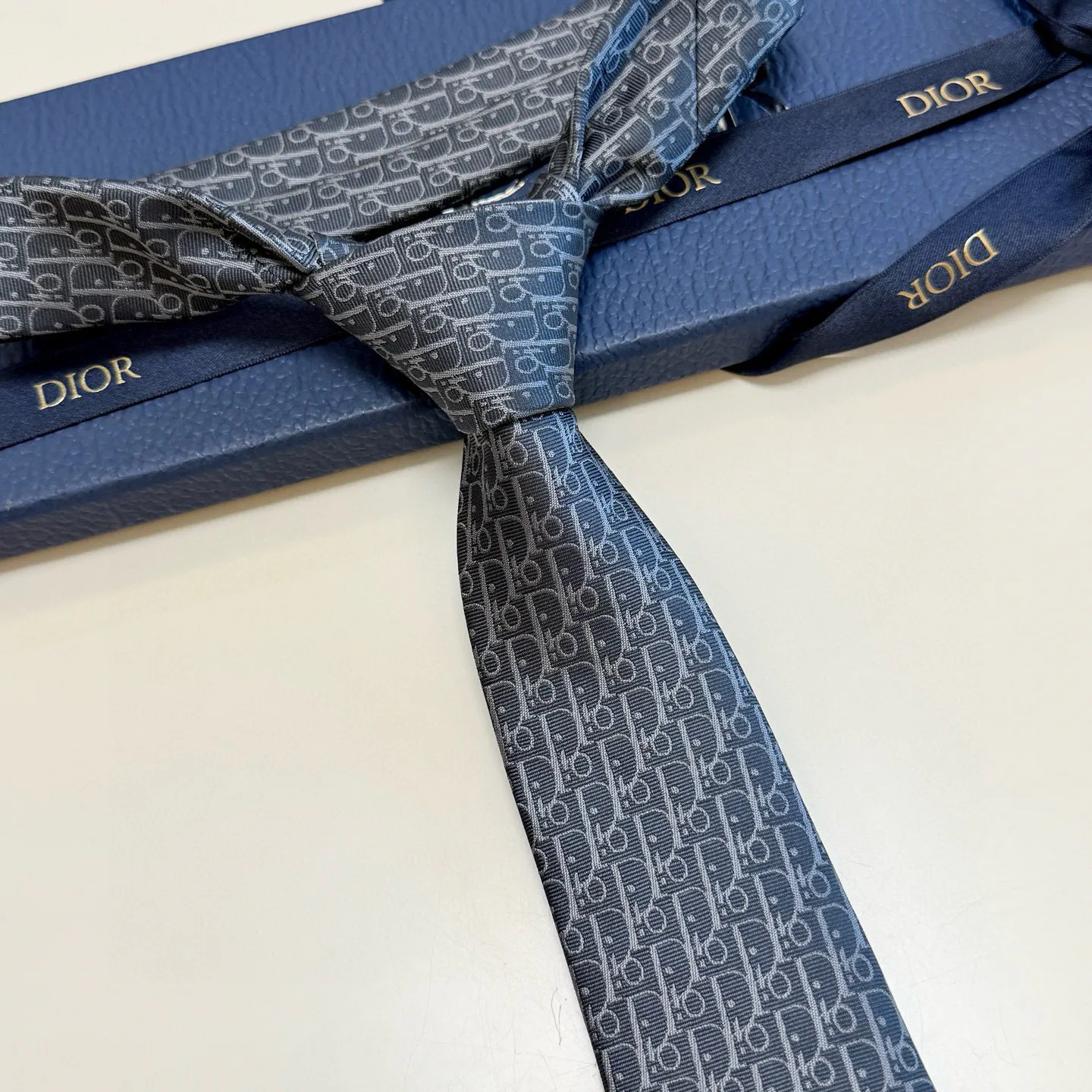 Платки Christian Dior 10695738