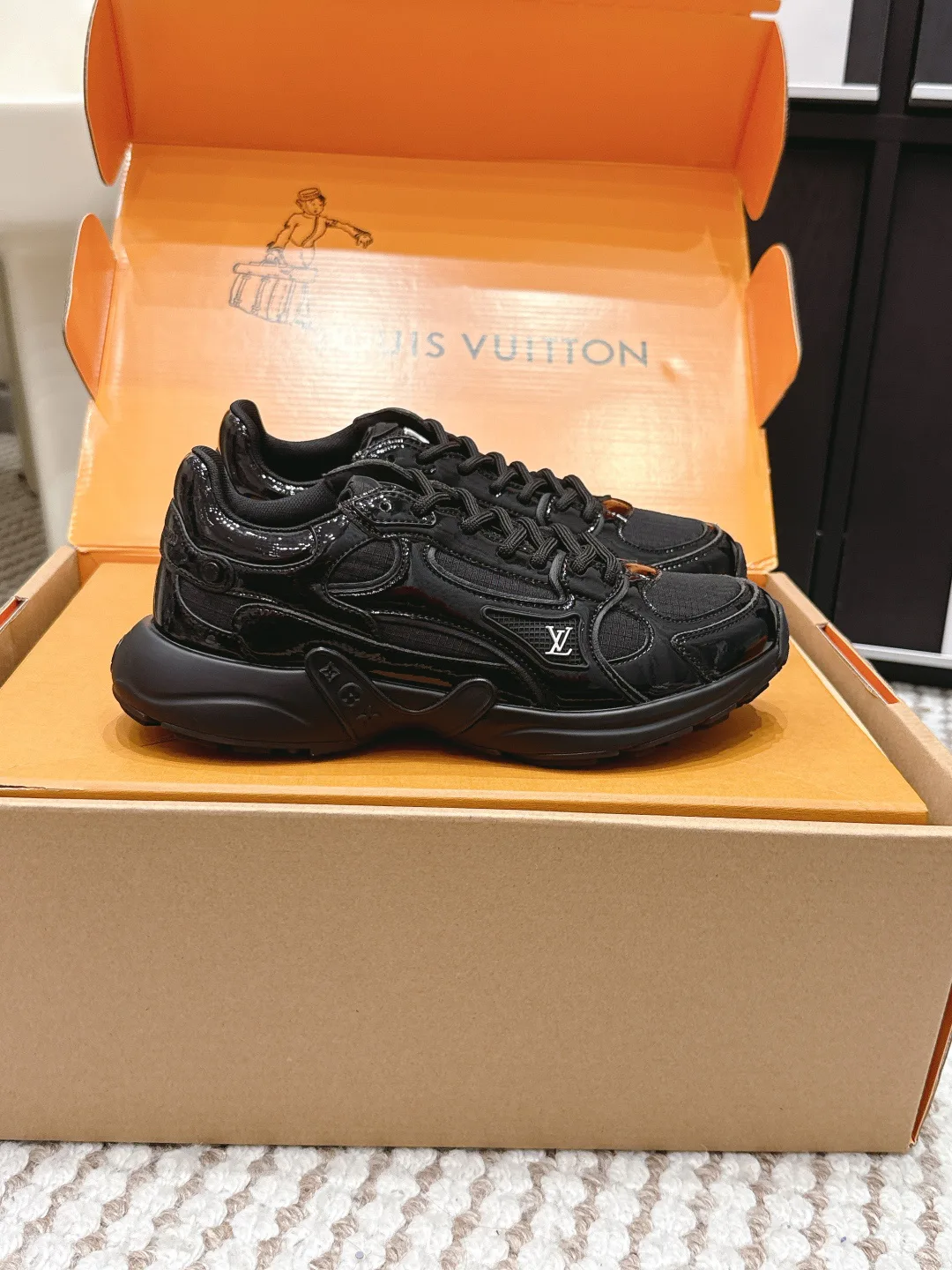 Кроссовки Женские Louis Vuitton 11518606