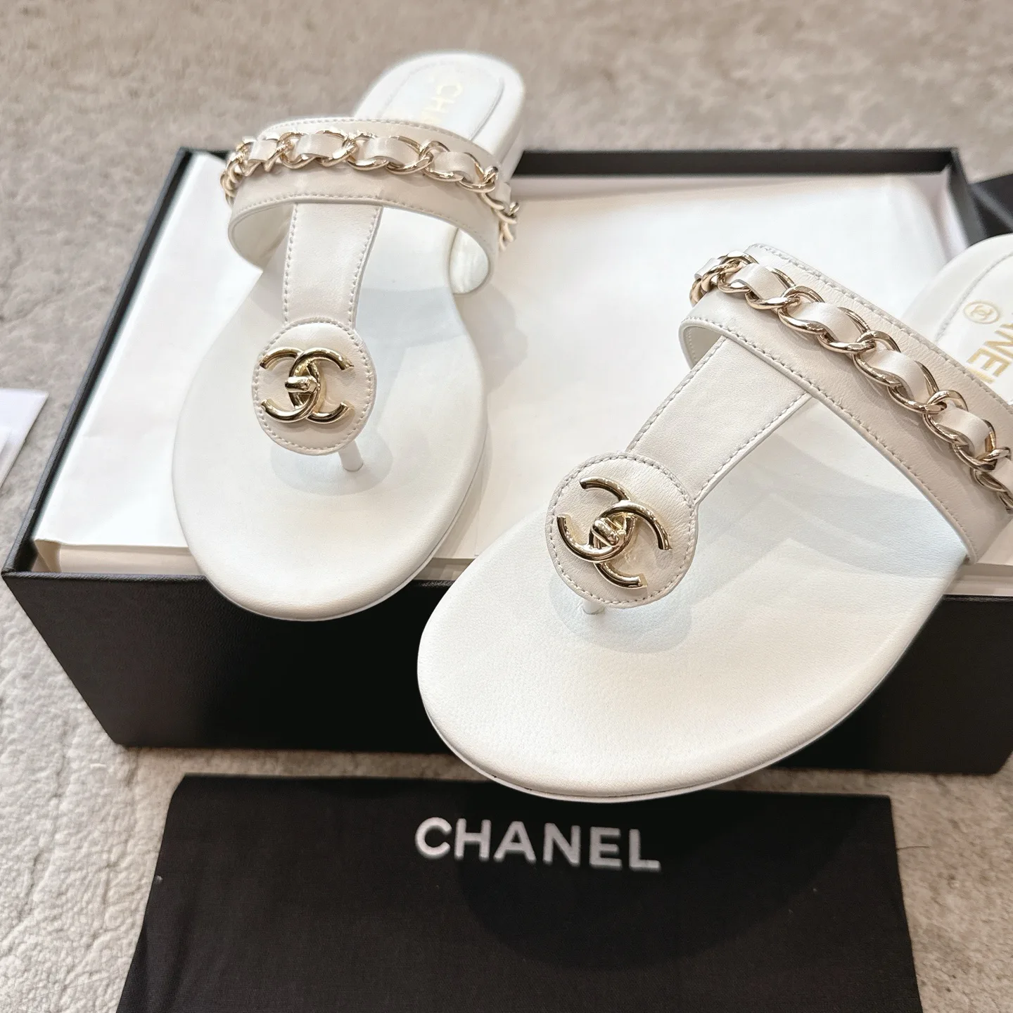 Босоножки Женские Chanel 17572307