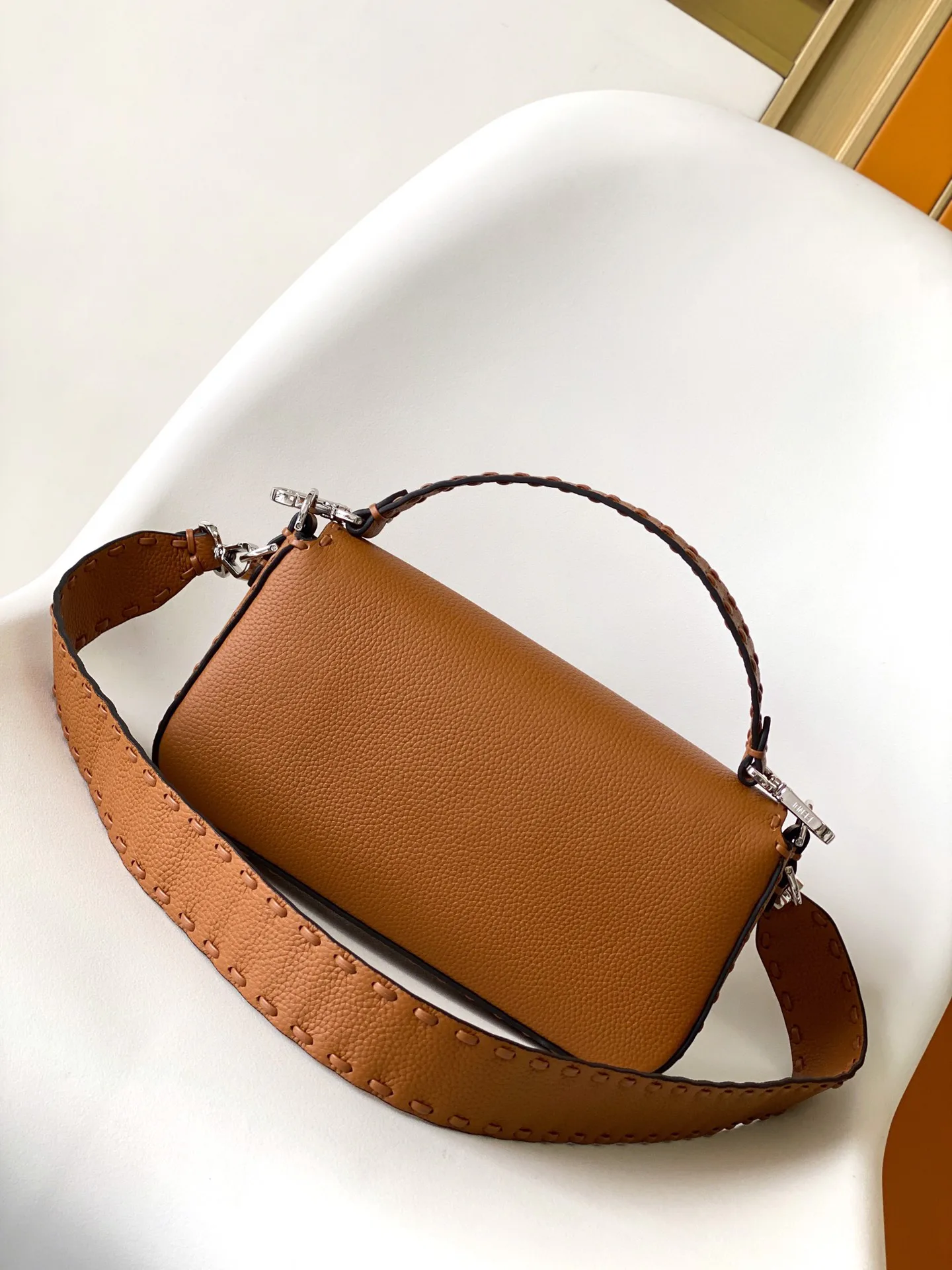 Классические Сумки Женские Fendi 12718238