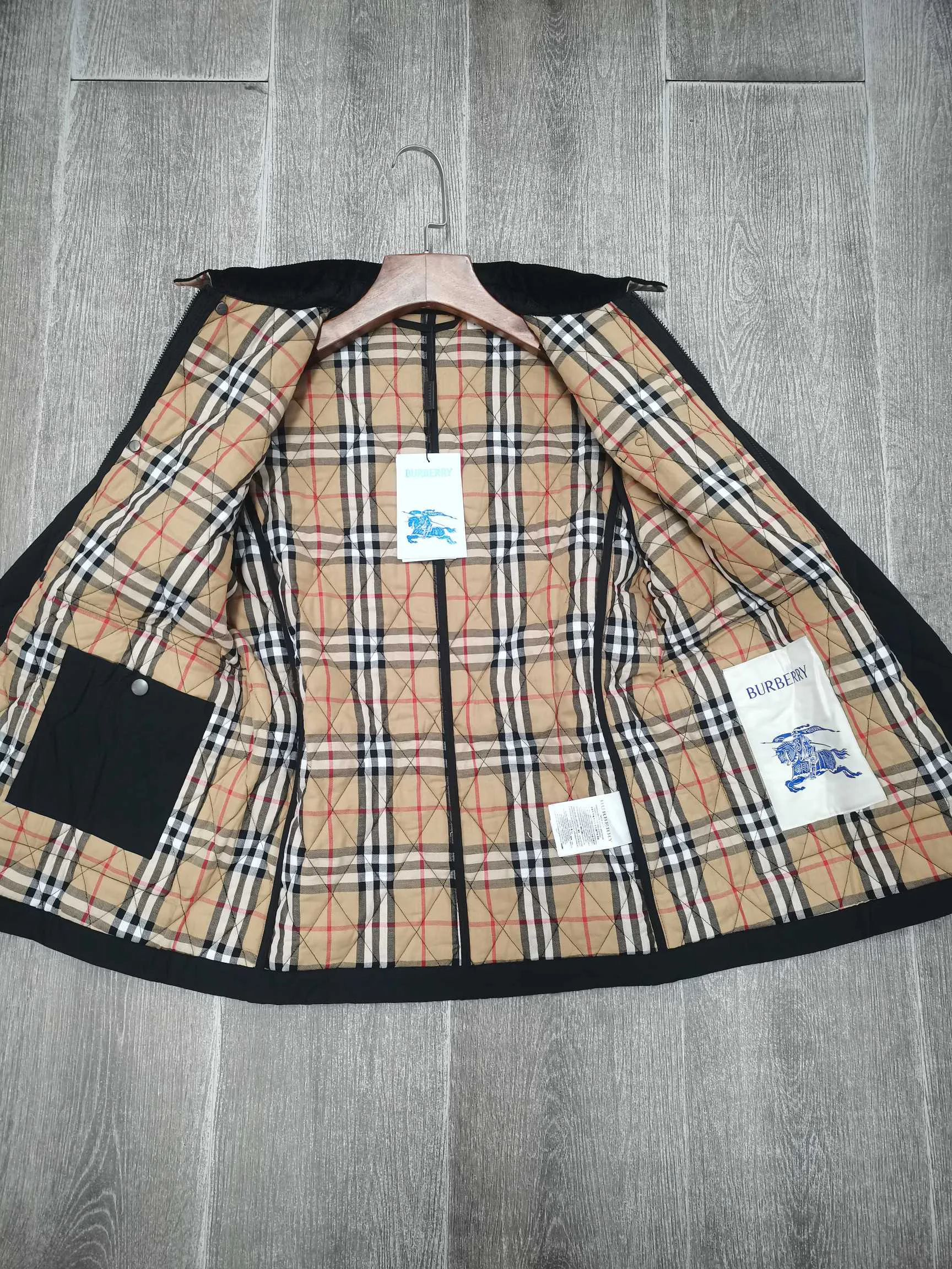Куртки И Пуховики Женские Burberry 17998528