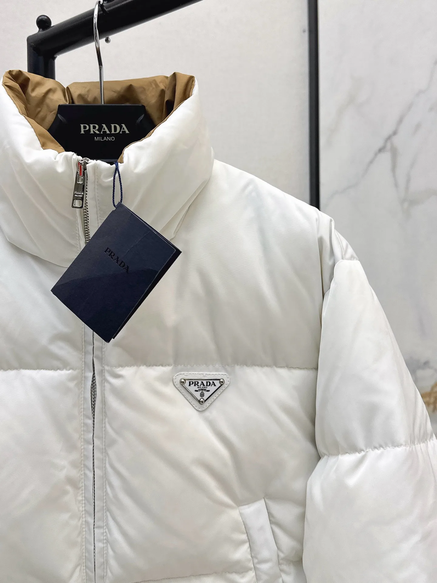 Куртки И Пуховики Женские Prada 19323453