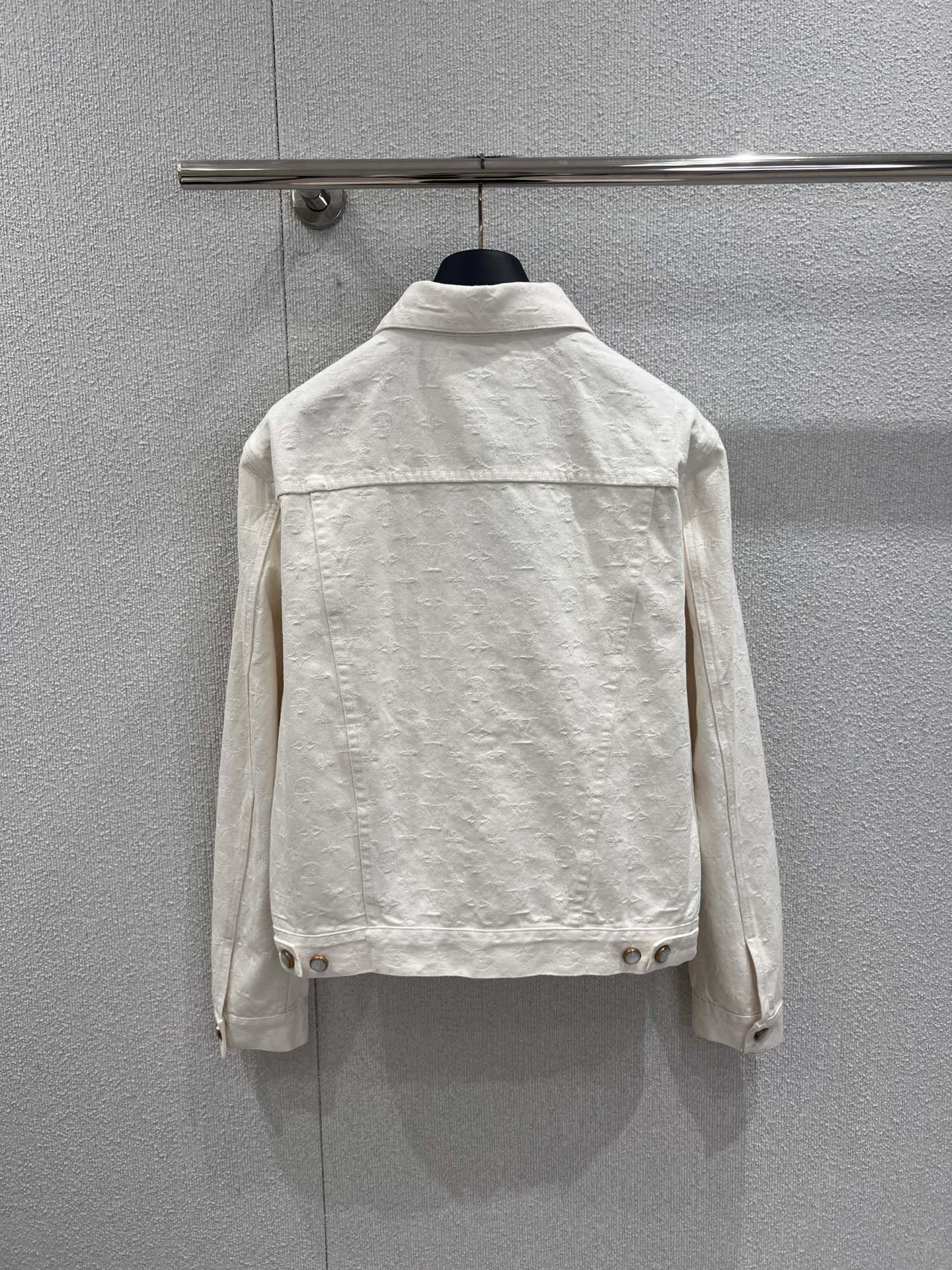 Куртки И Пуховики Женские Louis Vuitton 1331146