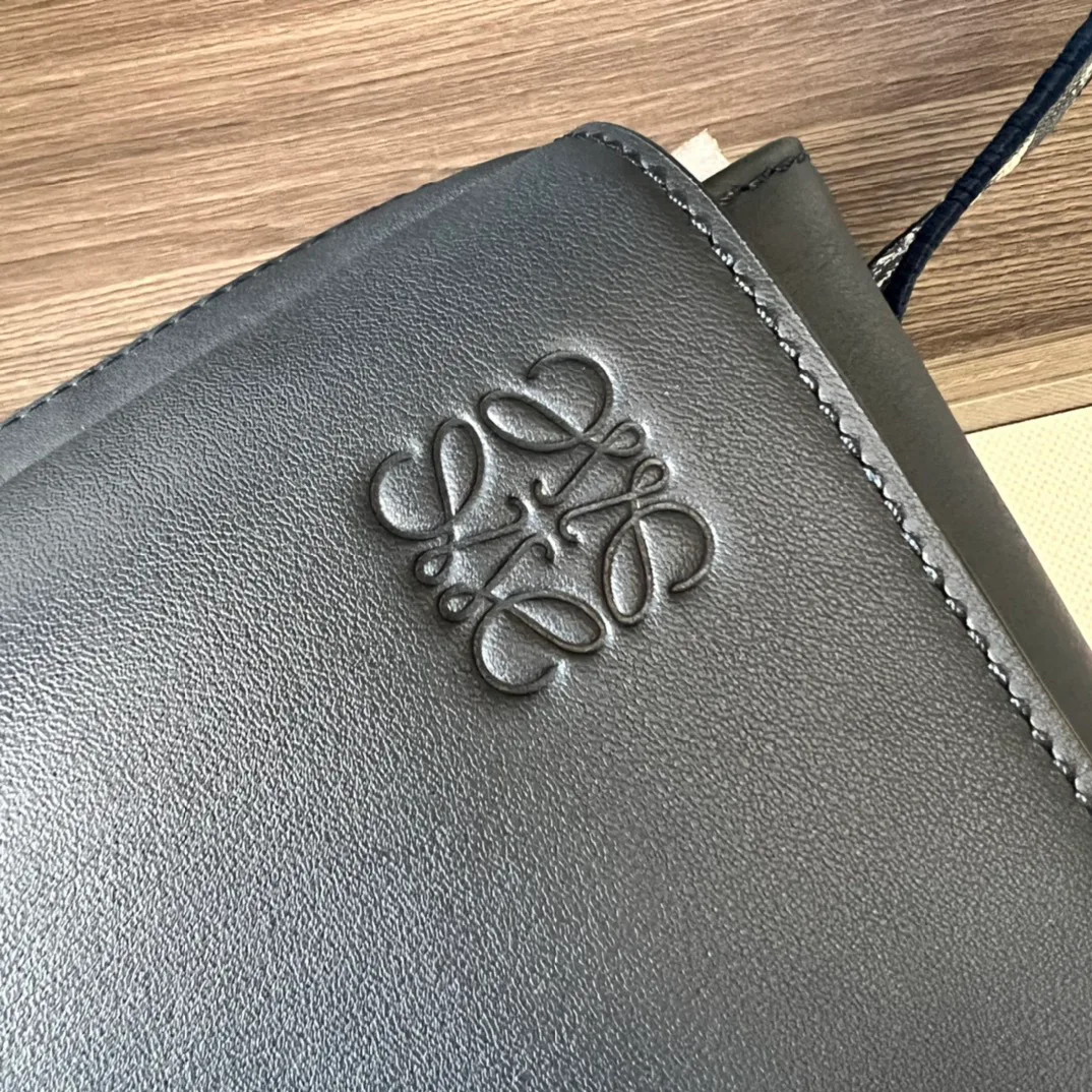 Сумки На Ремне Женские Loewe 11513644