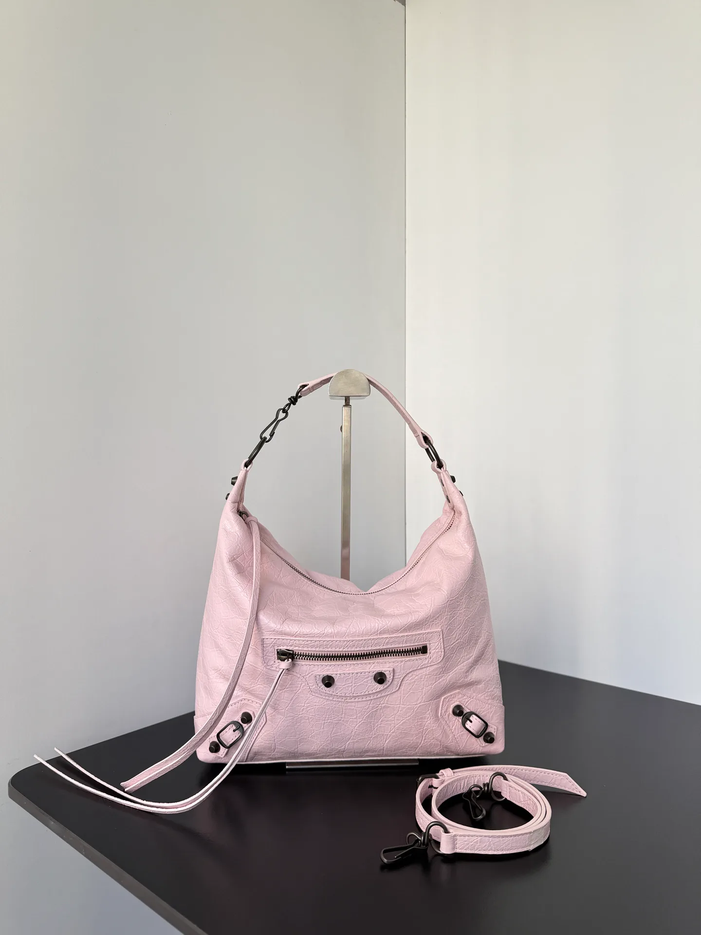 Сумки На Ремне Женские Balenciaga 11386850