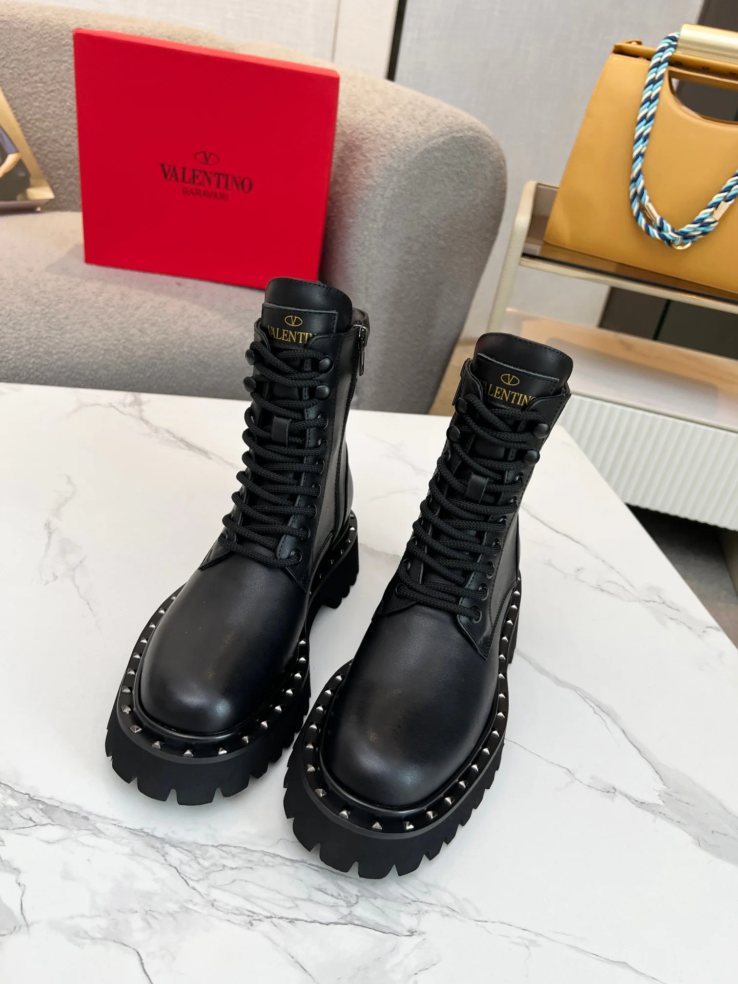 Ботинки Женские Valentino 18702835