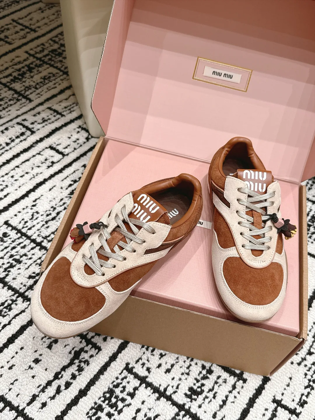 Кроссовки Женские Miu Miu 18490654