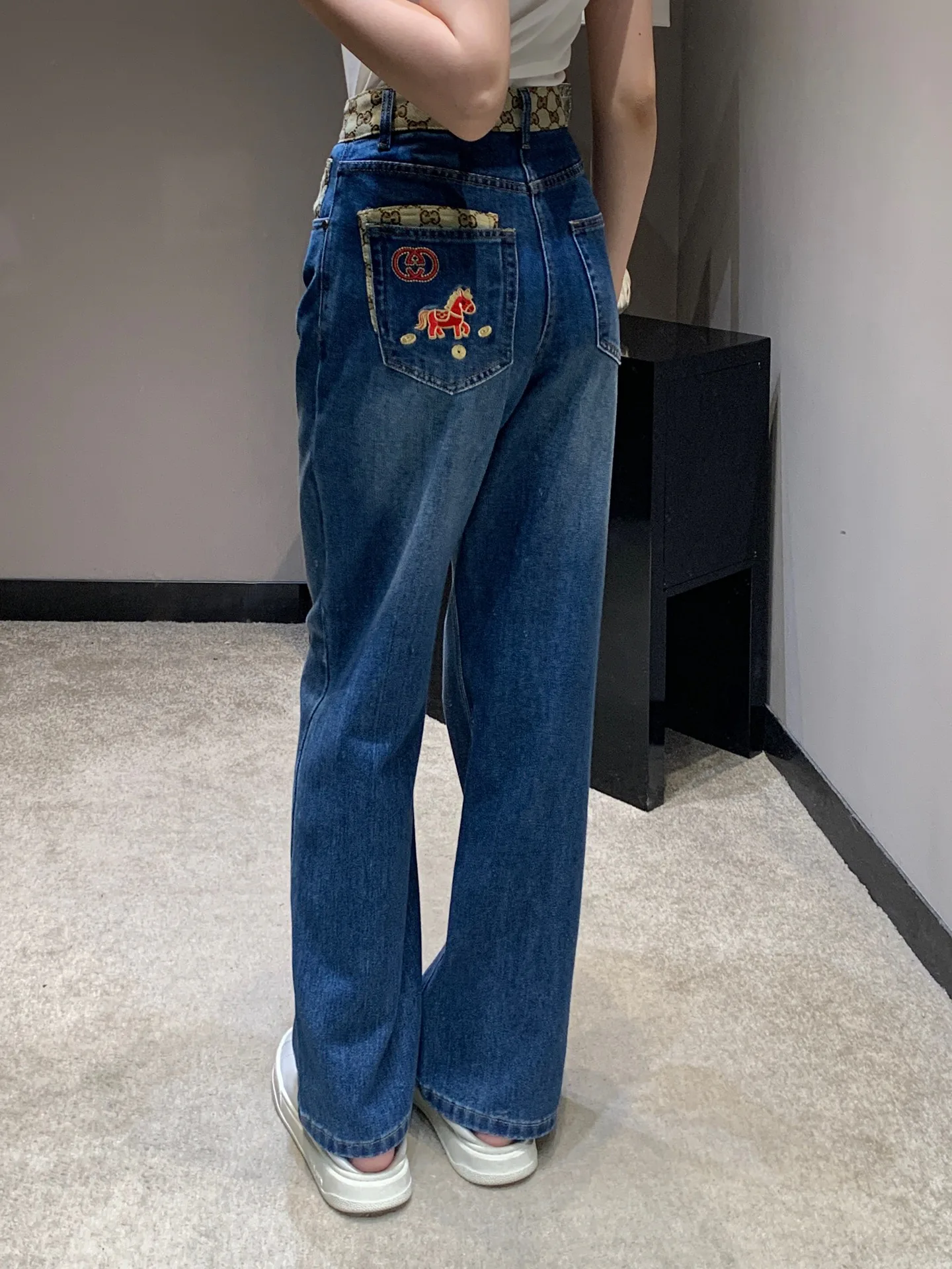 Джинсы Женские Gucci 10806045