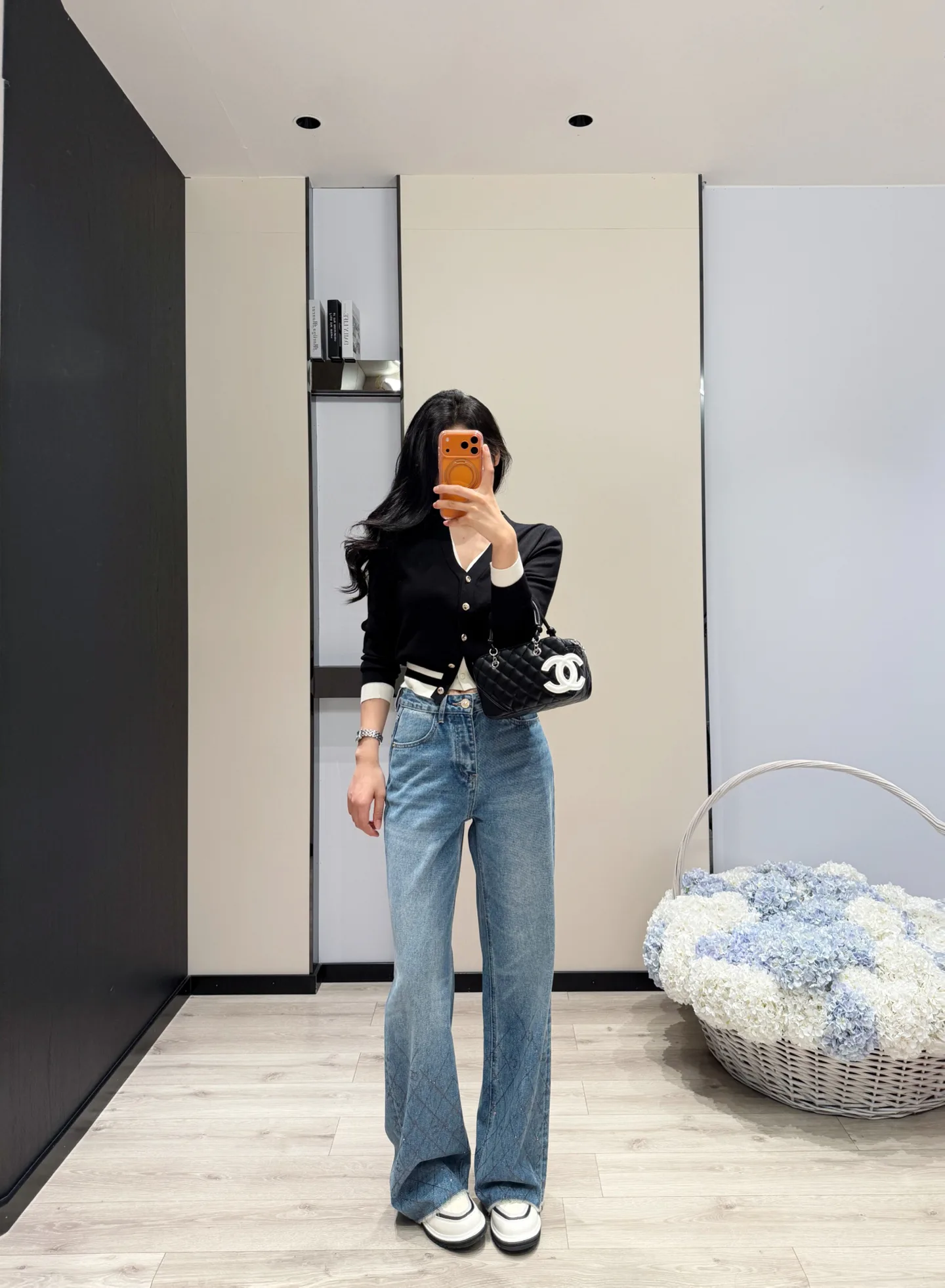 Джинсы Женские Chanel 18375374