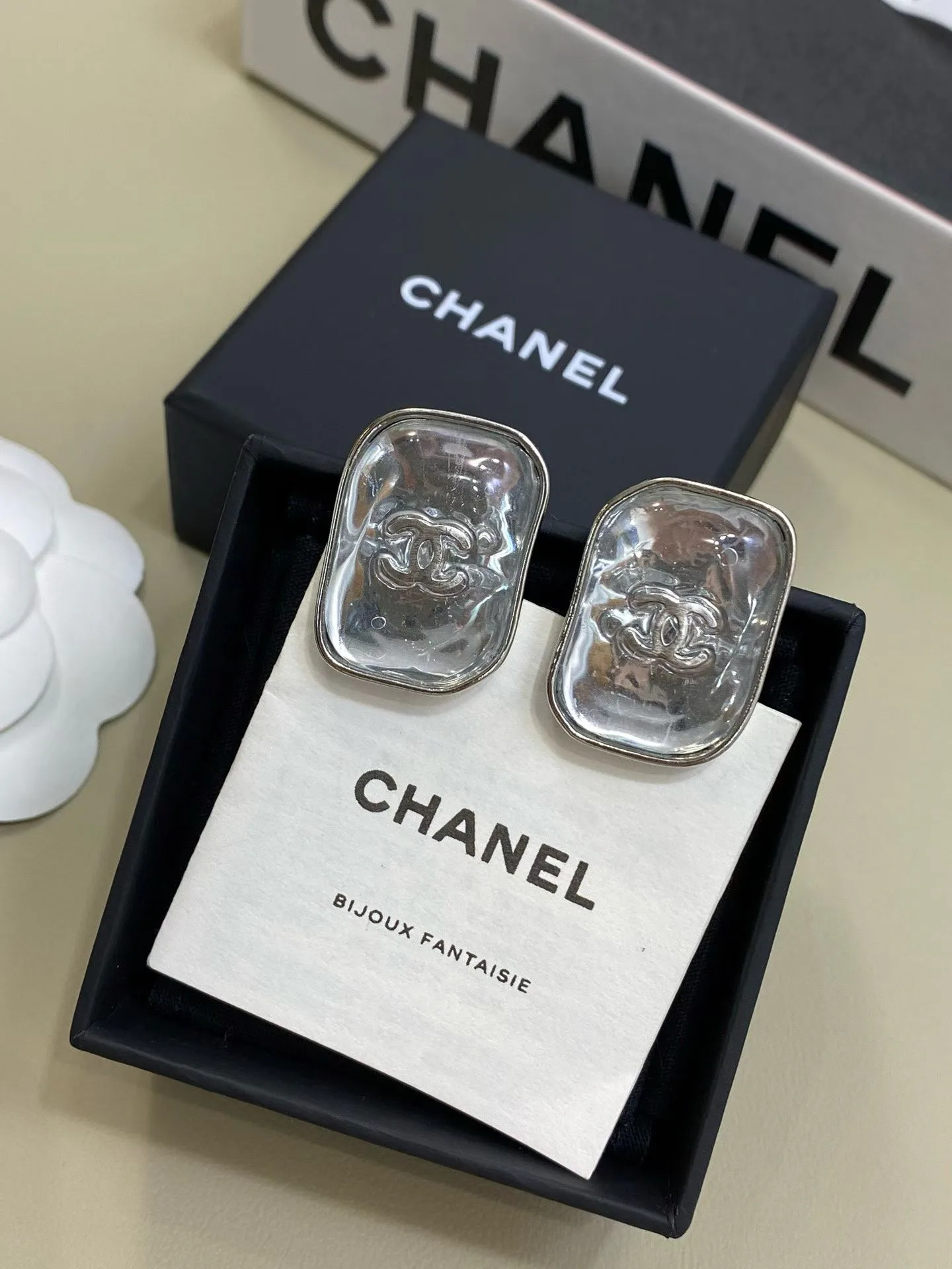 Бижутерия Chanel 18122367