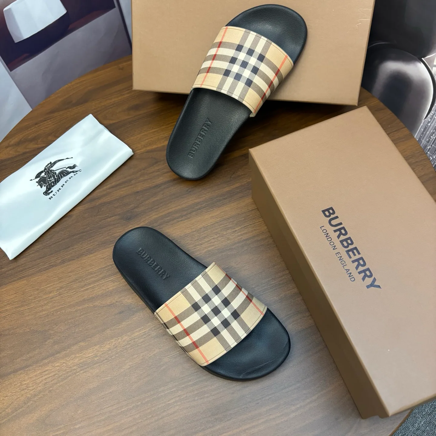 Шлепанцы Женские Burberry 587962