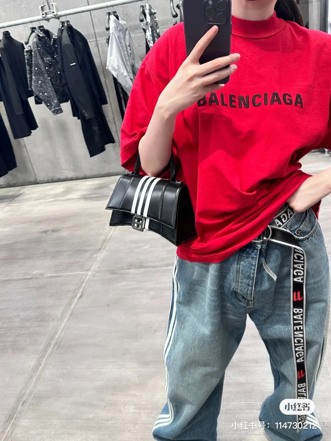 Футболки Женские Balenciaga 18190951