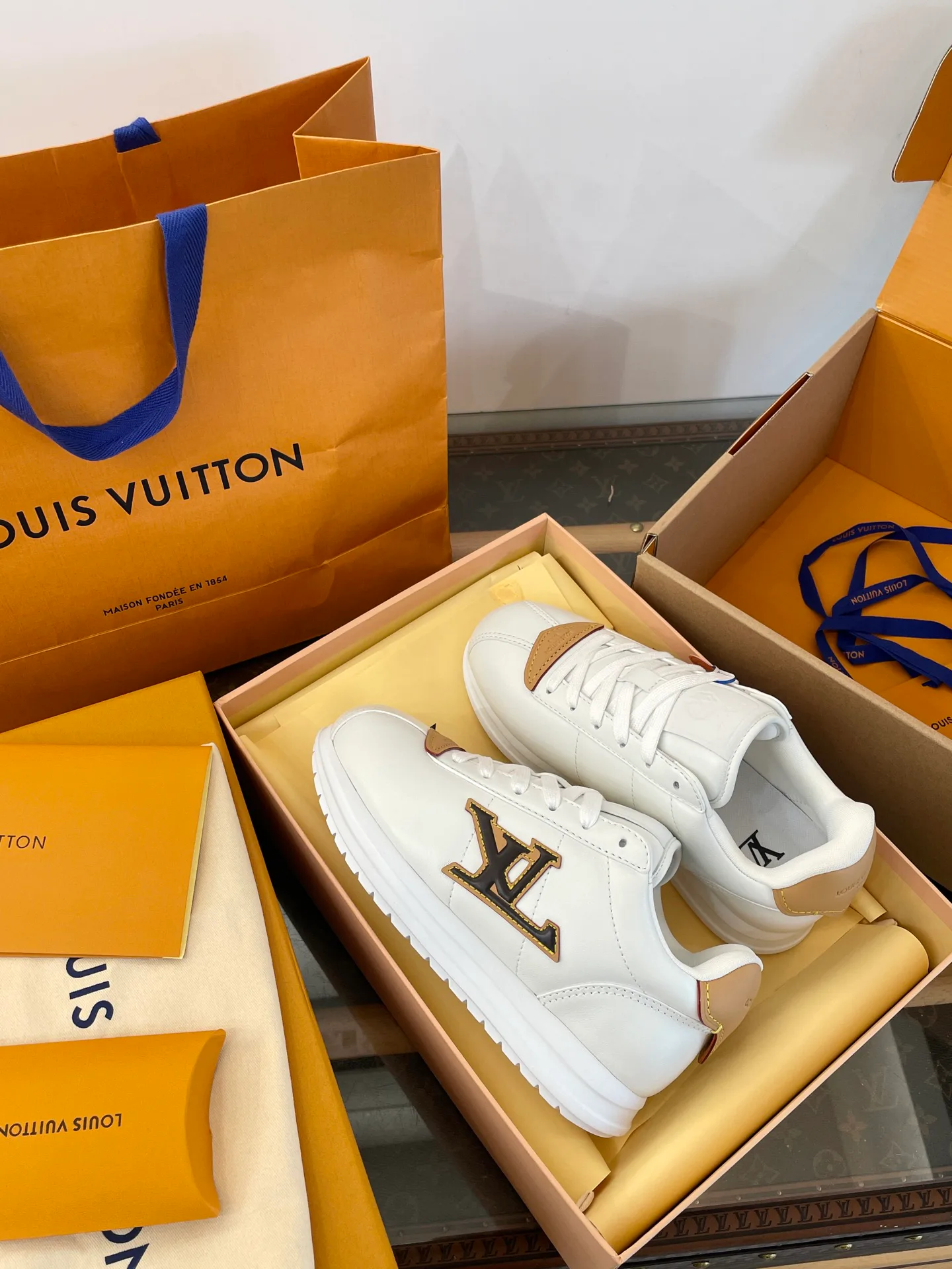 Кроссовки Женские Louis Vuitton 1285128
