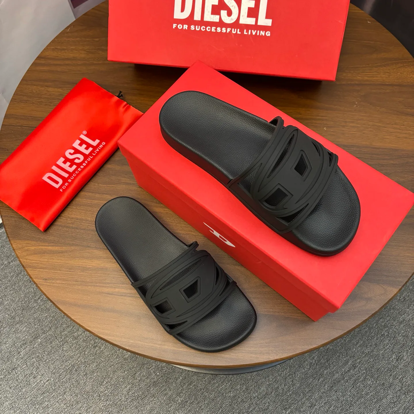 Шлепанцы Женские Diesel 10611181