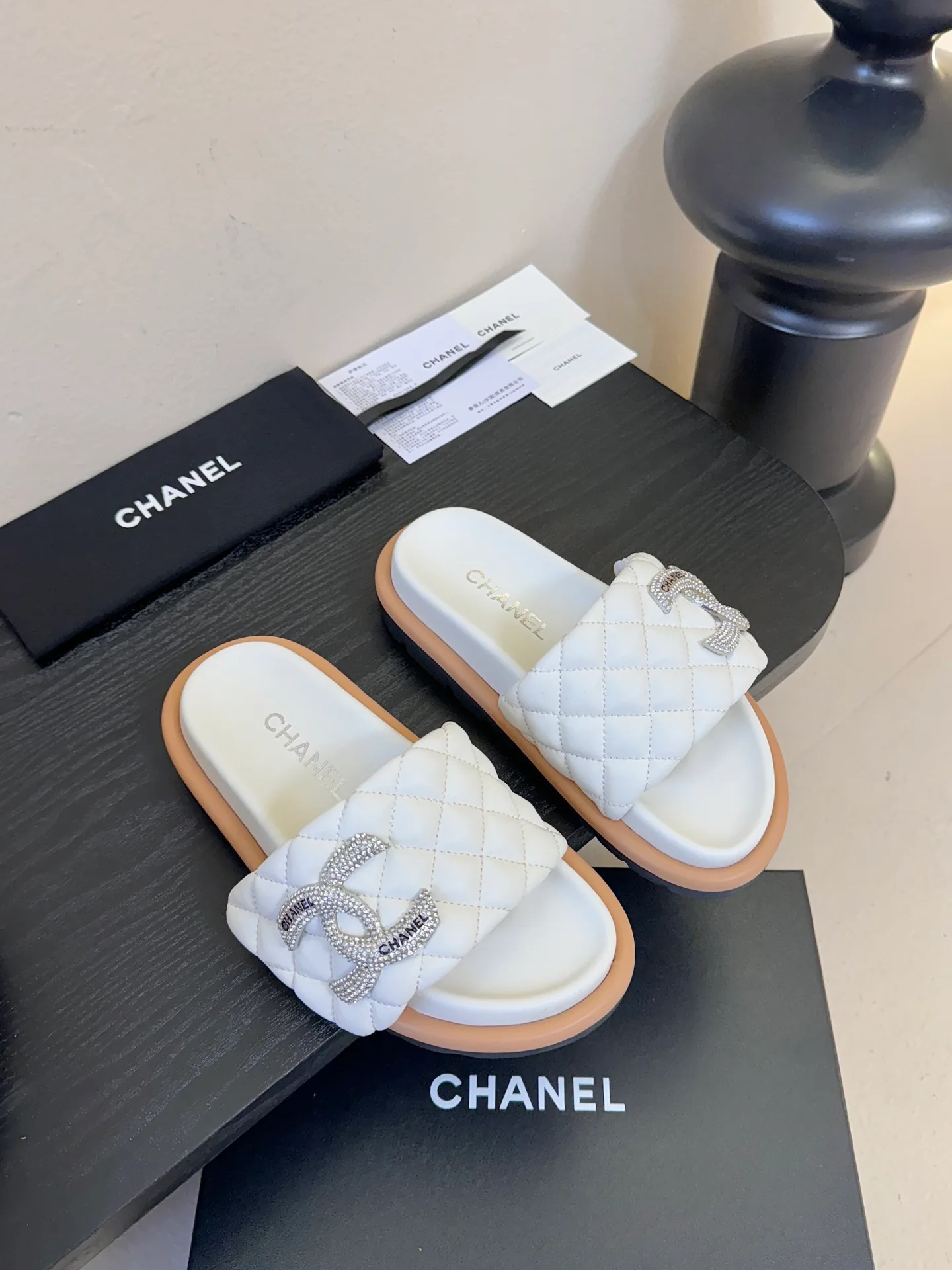 Шлепанцы Женские Chanel 1590884
