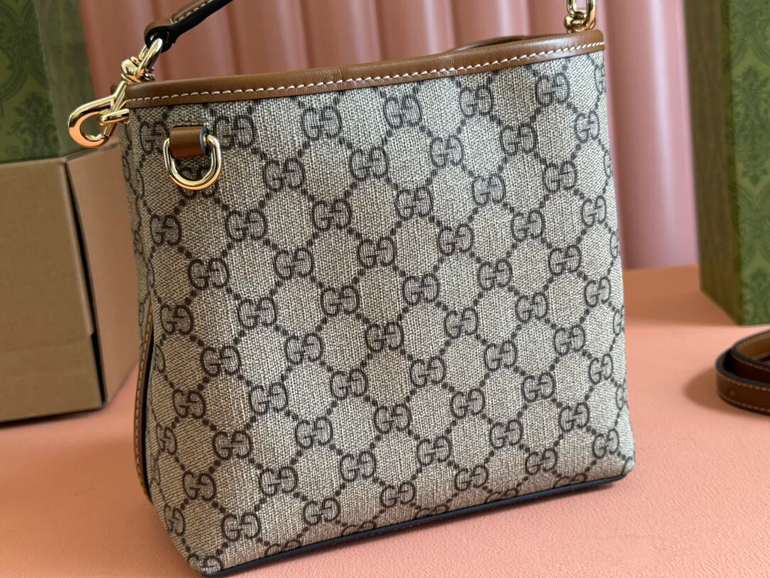 Классические Сумки Женские Gucci 11394904