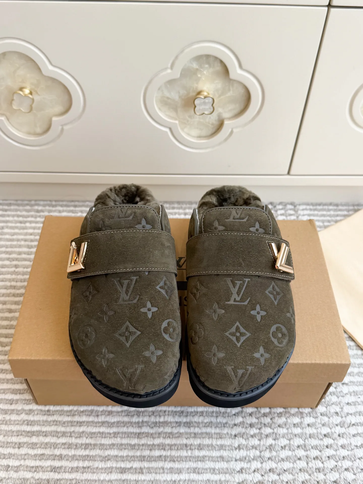 Мюли И Сабо Женские Louis Vuitton 19780117