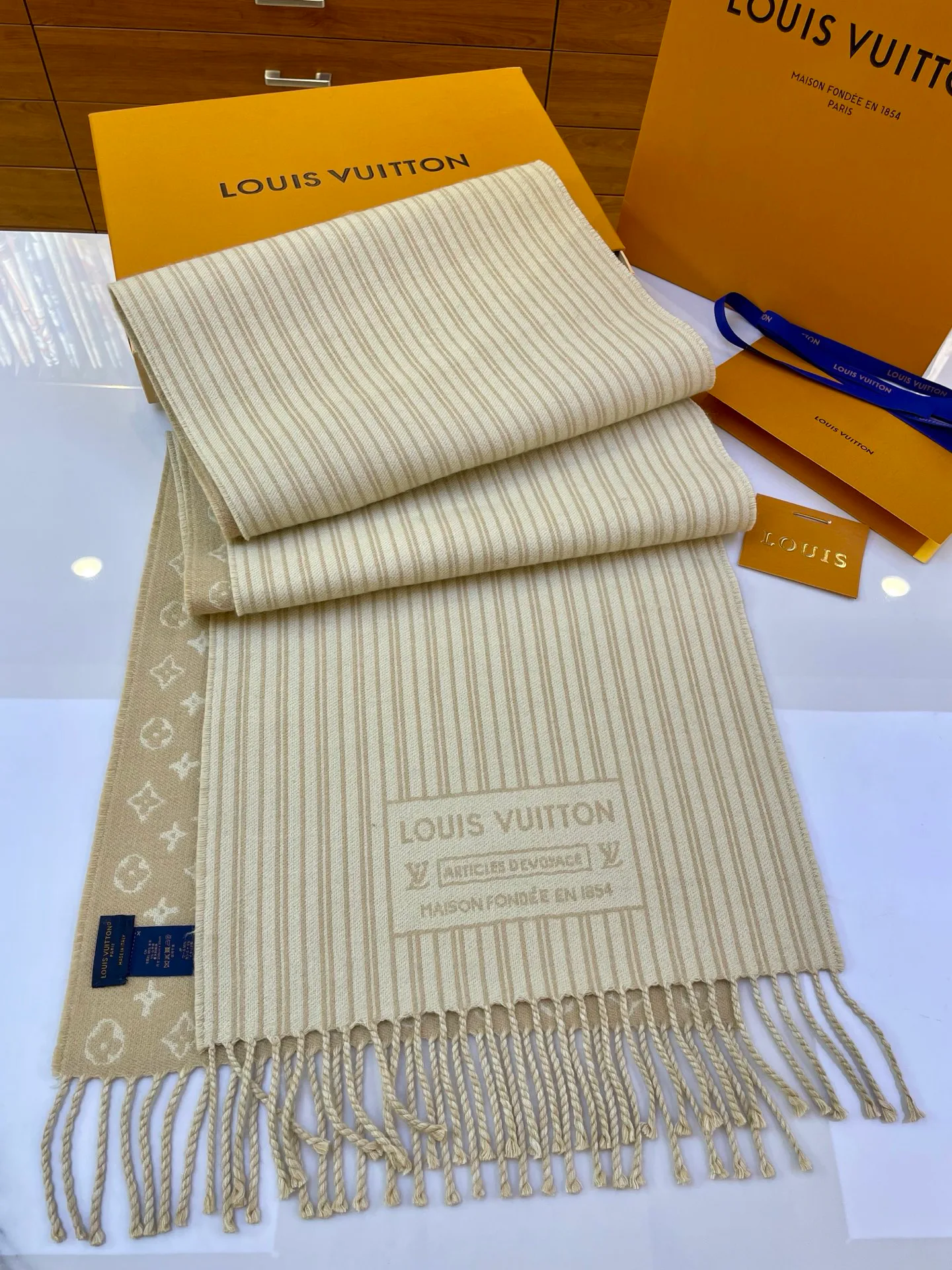 Шарфы Louis Vuitton 416738