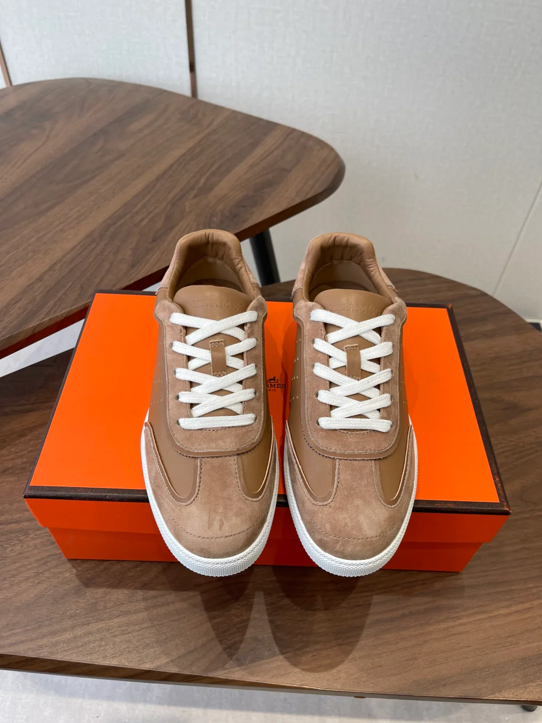 Кроссовки Женские Hermes 1284392