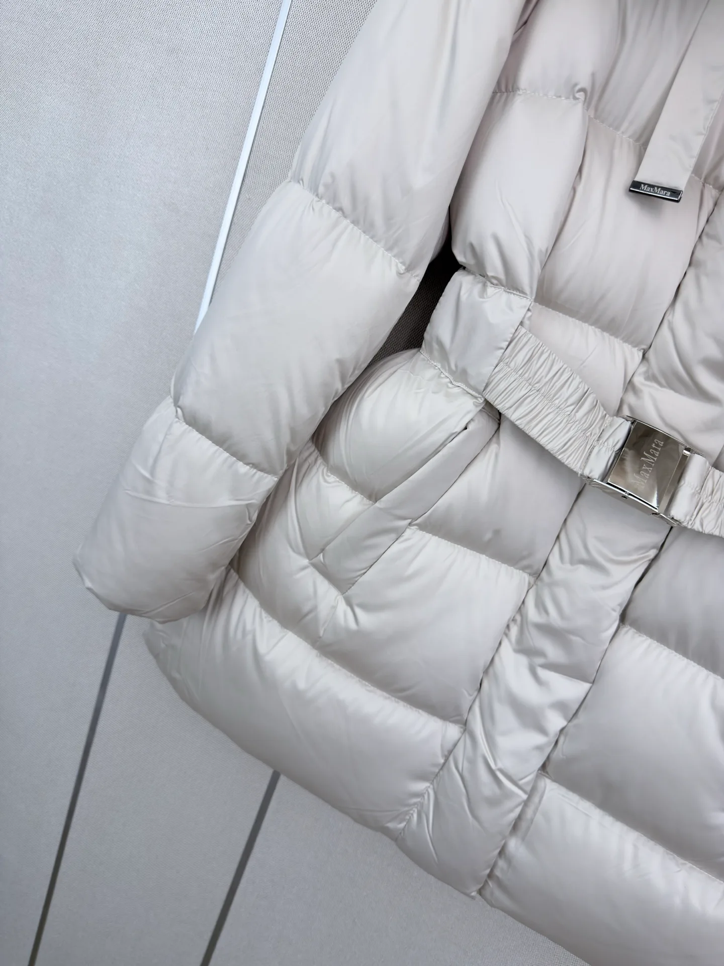 Куртки И Пуховики Женские Max Mara 18056362