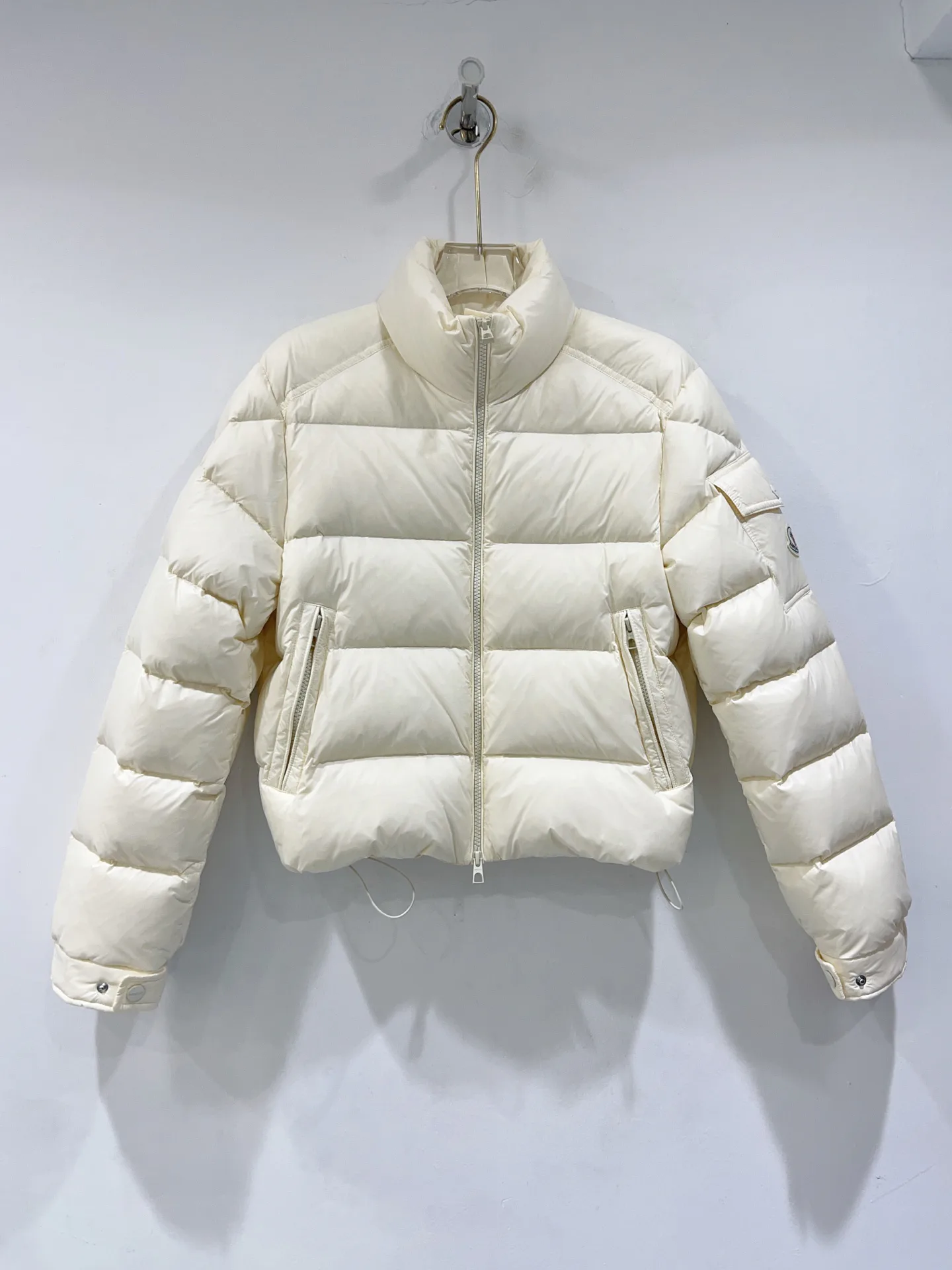 Куртки И Пуховики Женские Moncler 18368424