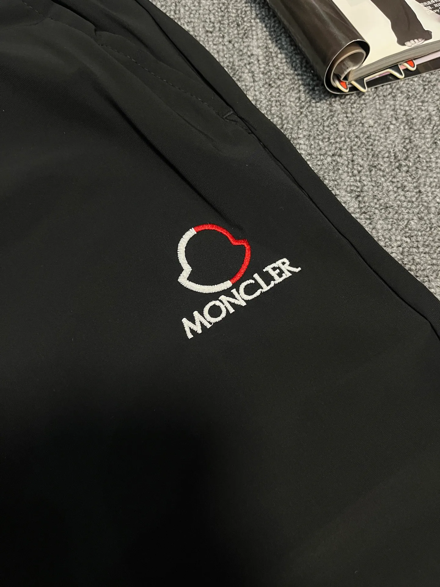 Шорты Мужские Moncler 12640989