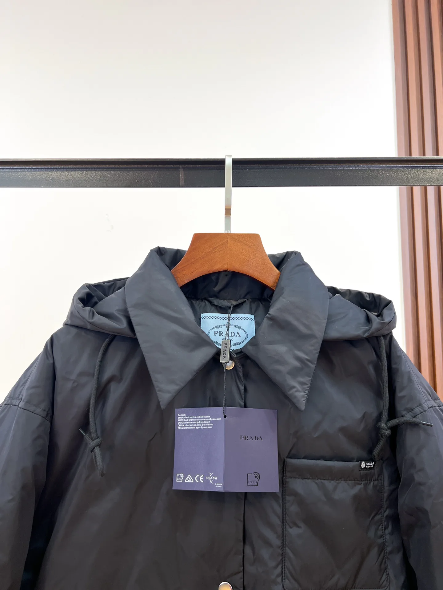 Куртки И Пуховики Женские Prada 19775585